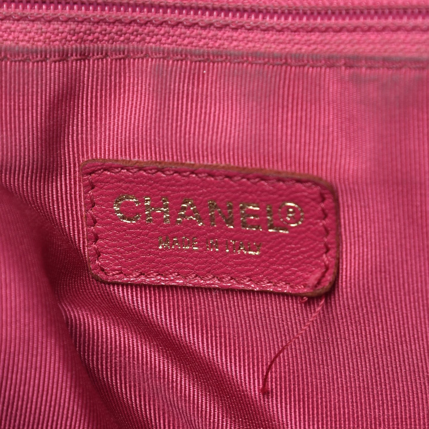 Caviar Diamond Stitched Shoulder Bag Dark Pink