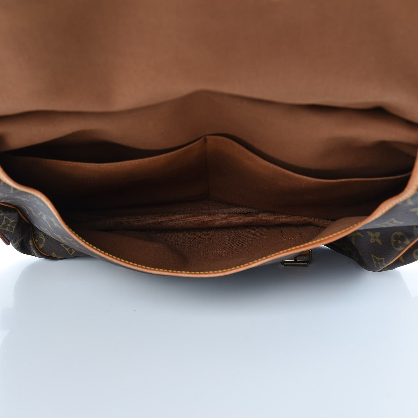 Monogram Saumur 43