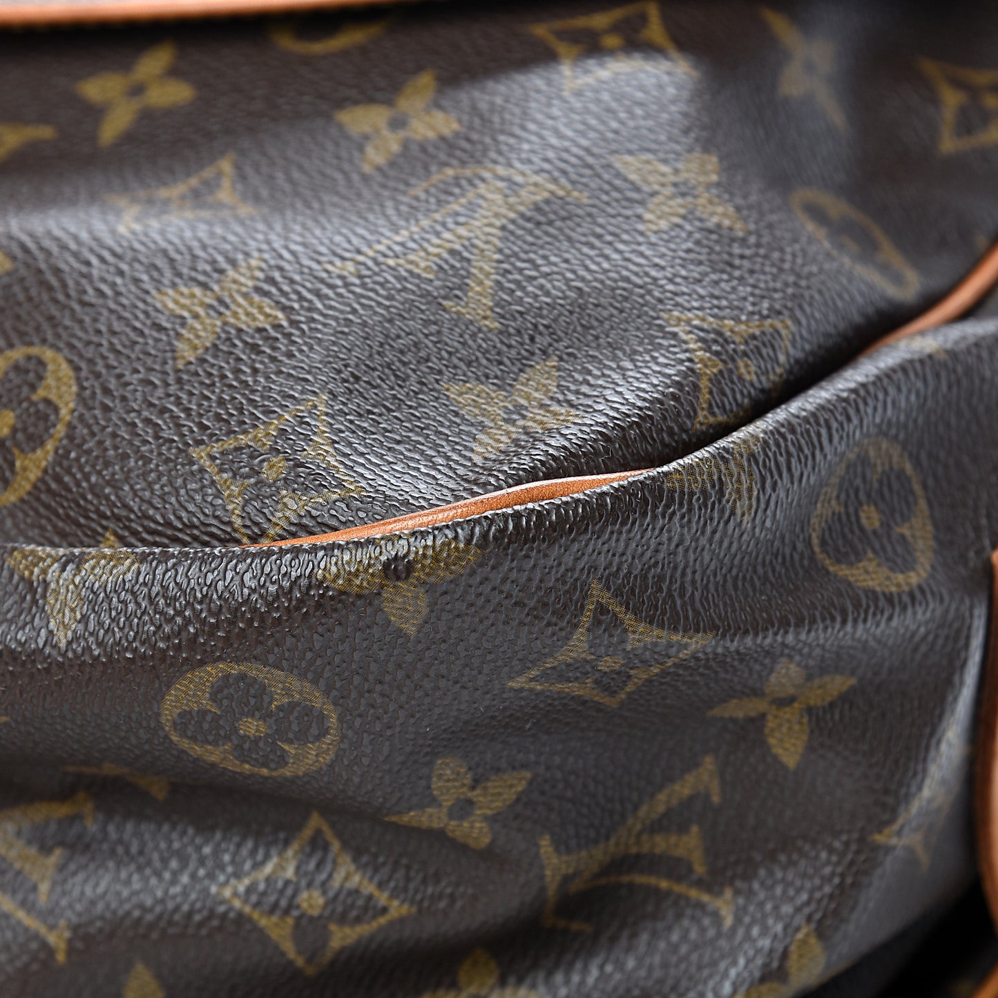 Monogram Saumur 35
