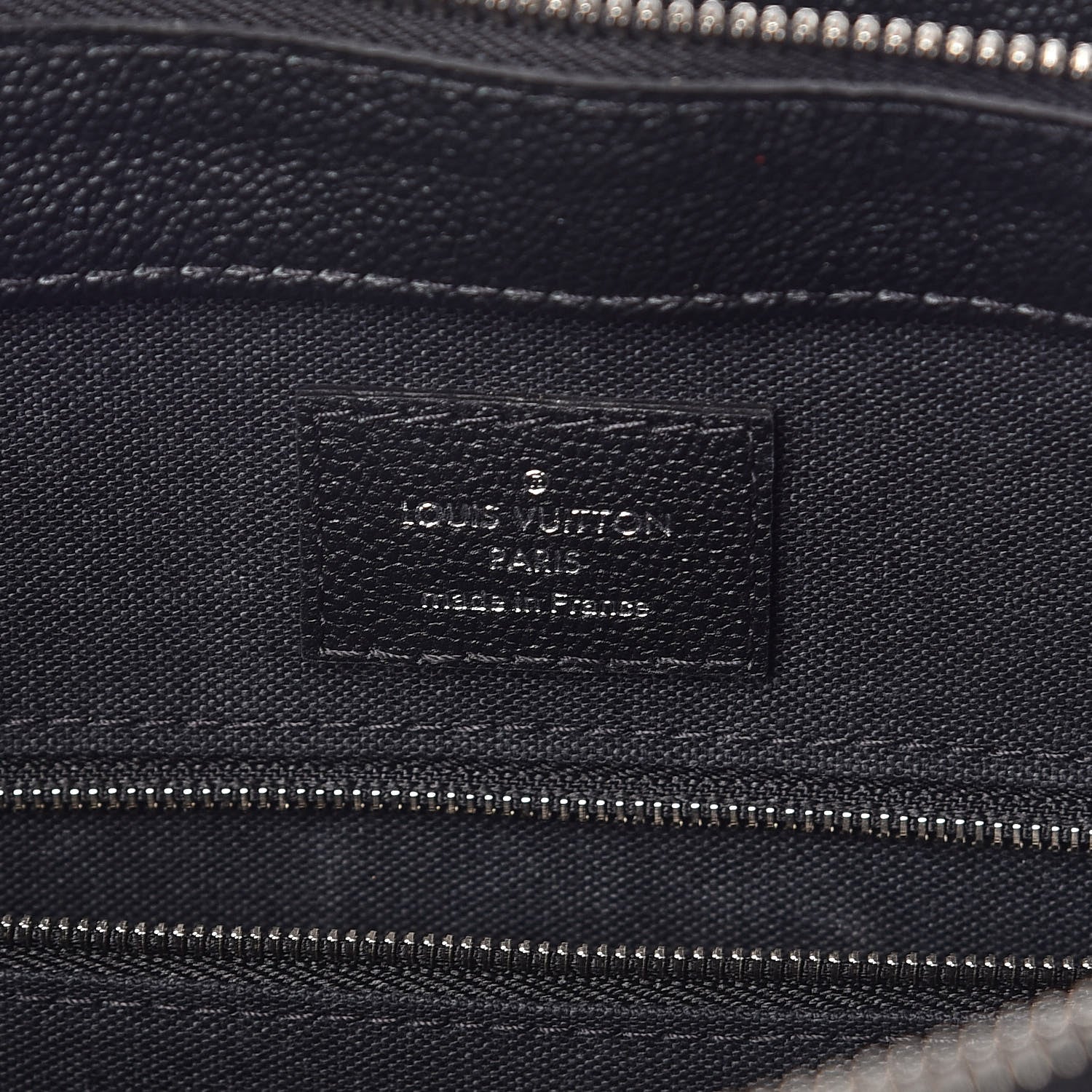 Louis Vuitton Epi Vaneau MM Quetsche 7 of 10