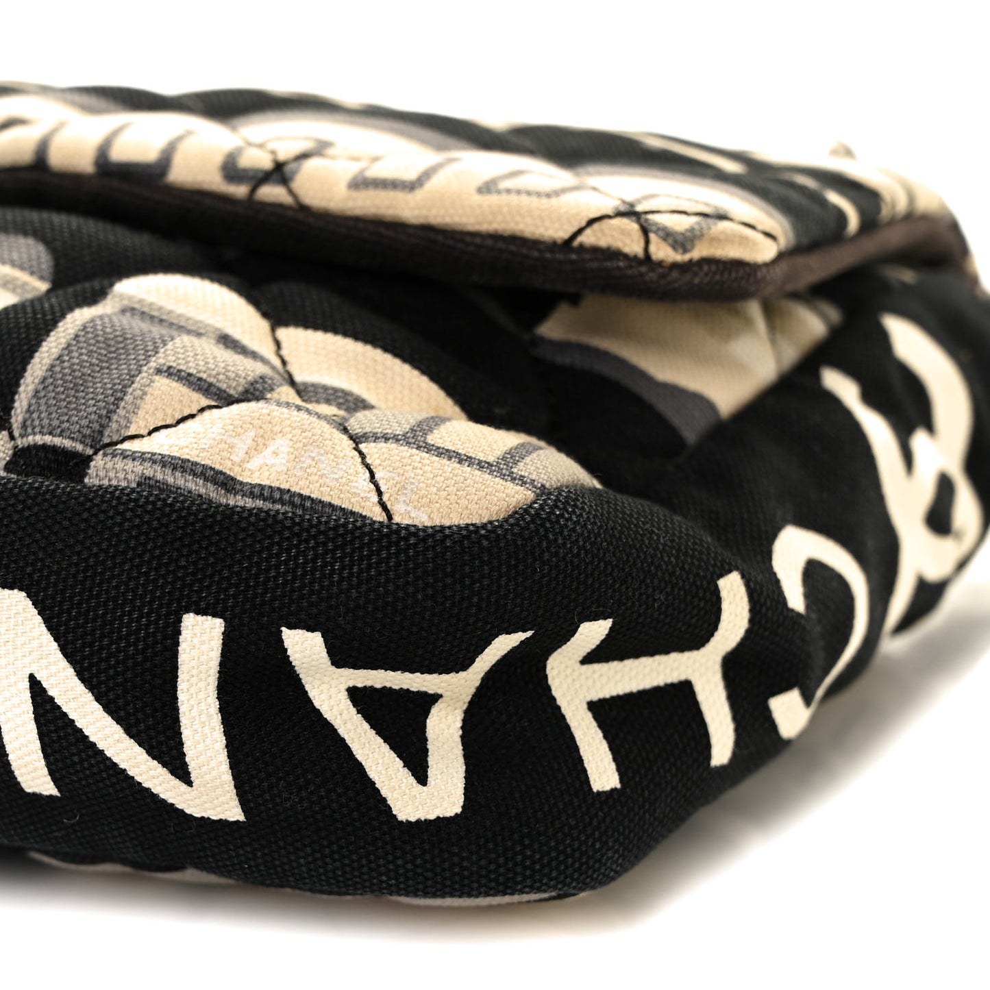 Canvas Le Train Medium Flap Multicolor
