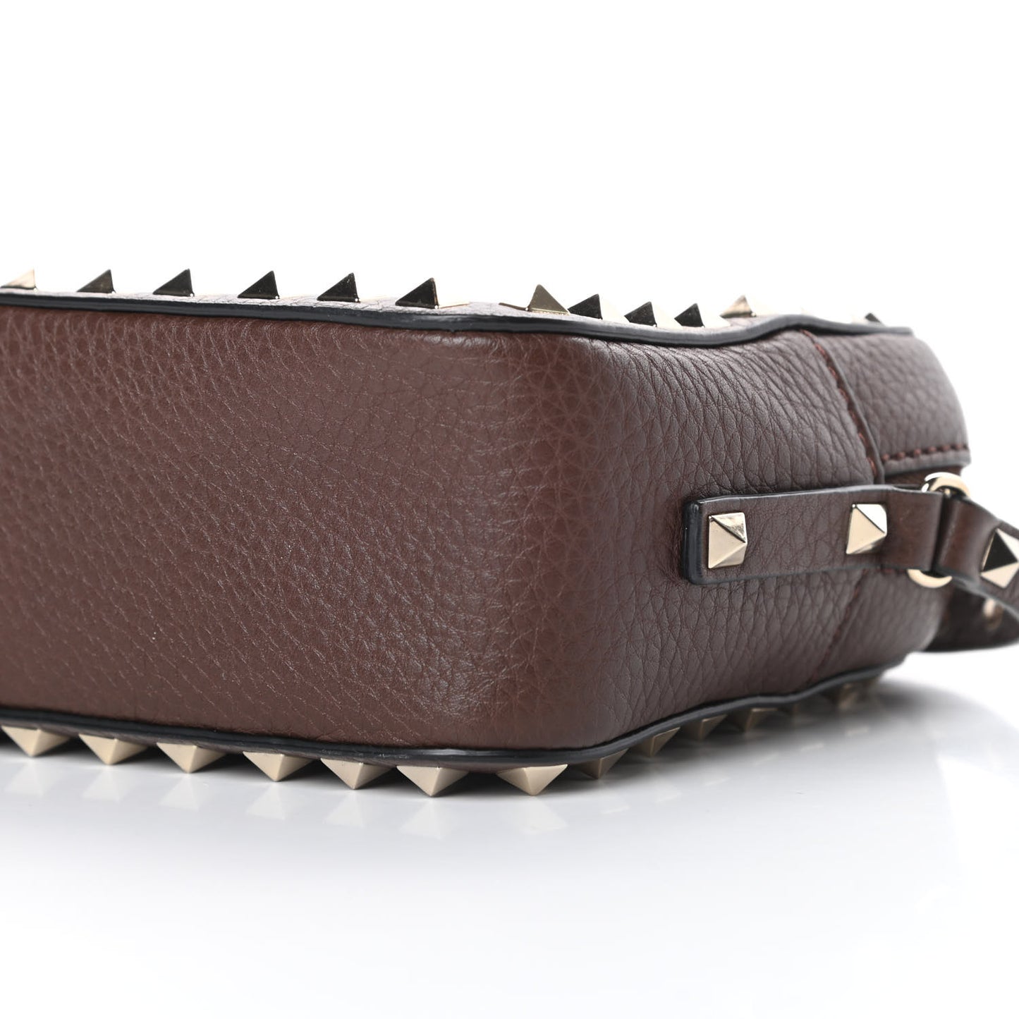 Pebbled Calfskin Rockstud Camera Crossbody Bag Cacao