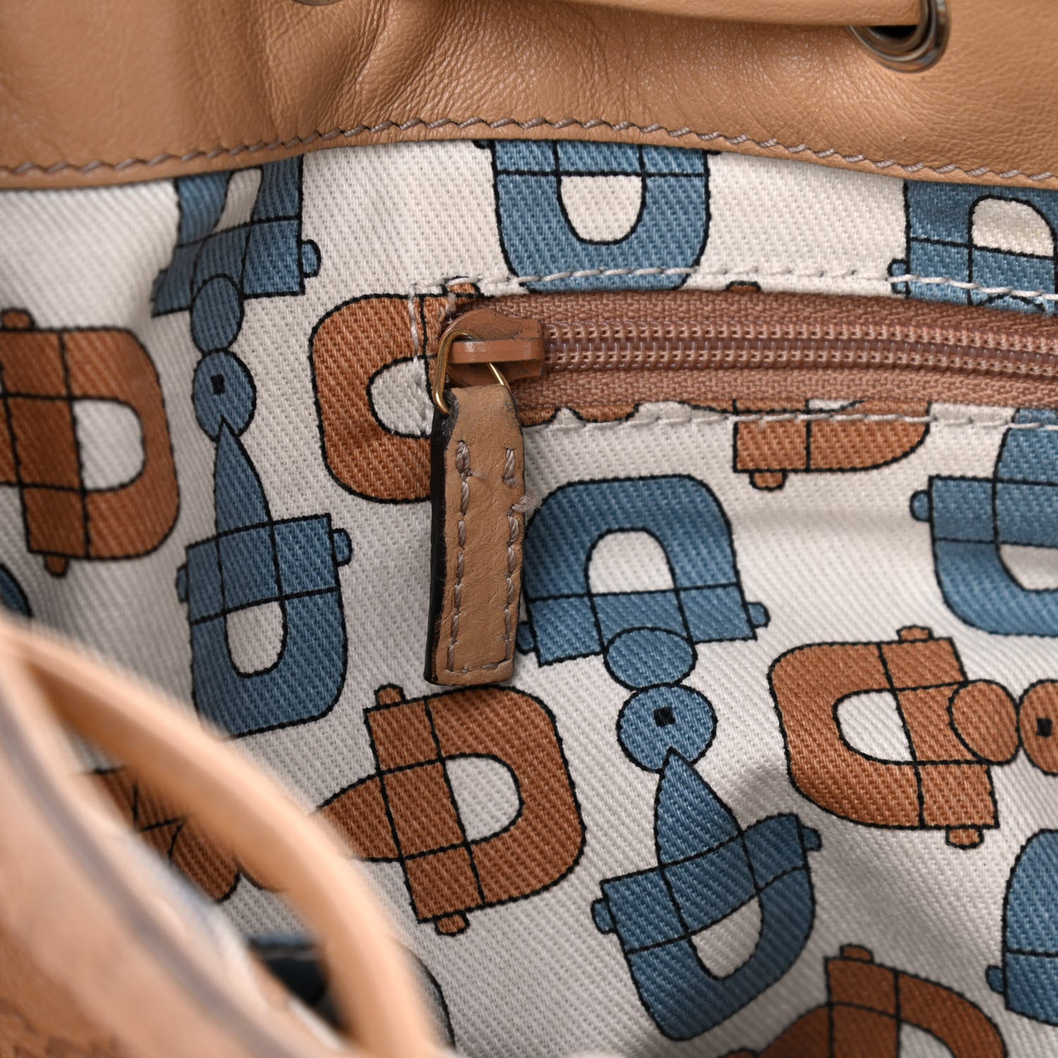 Gucci Guccissima Tribeca Messenger Bag Beige 9 of 16
