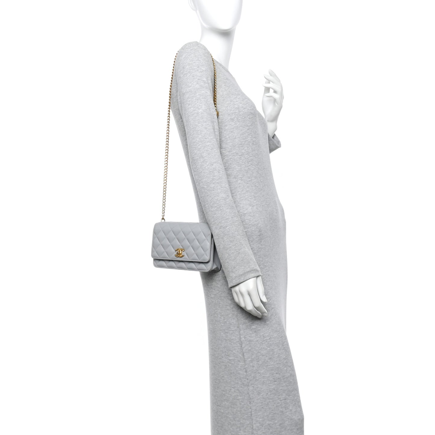 Caviar Quilted Sweetheart Wallet On Chain WOC Grey