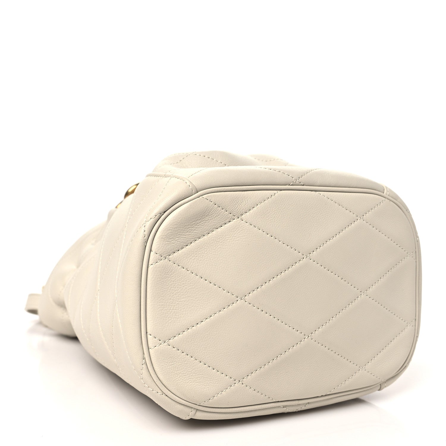 Saint Laurent Lambskin Quilted Le Maillon Bucket Bag Crema Soft 4 of 10