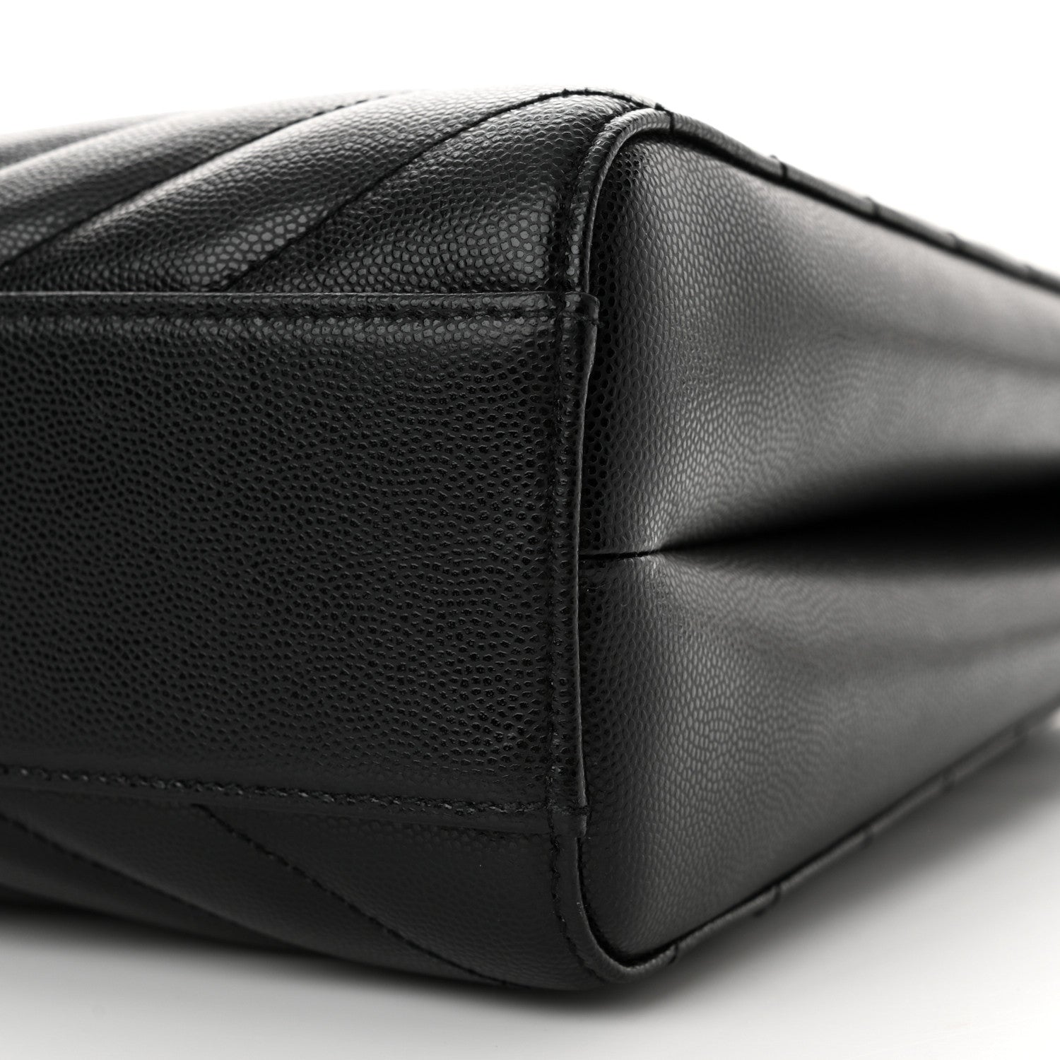 Saint Laurent Grain de Poudre Matelasse Chevron Medium Tribeca Shopping Bag Black 10 of 14