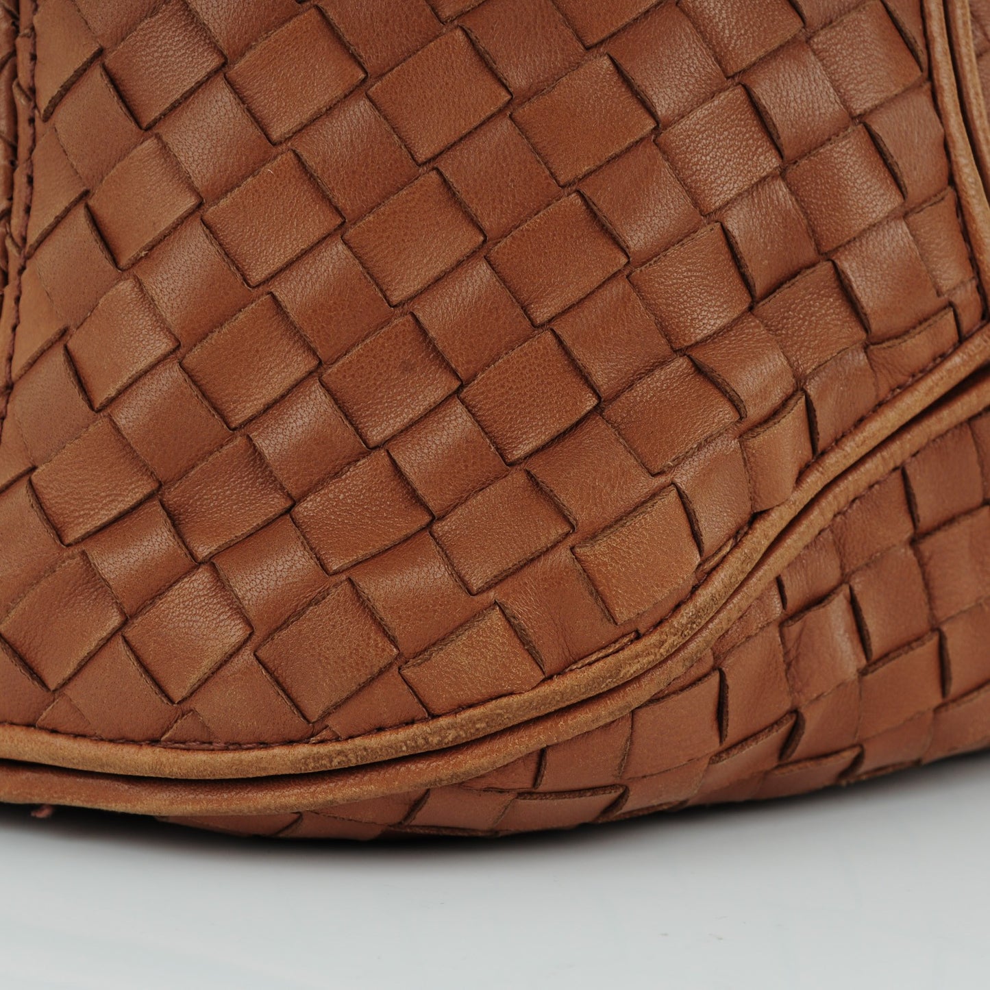 Nappa Intrecciato Ball Hobo Noce