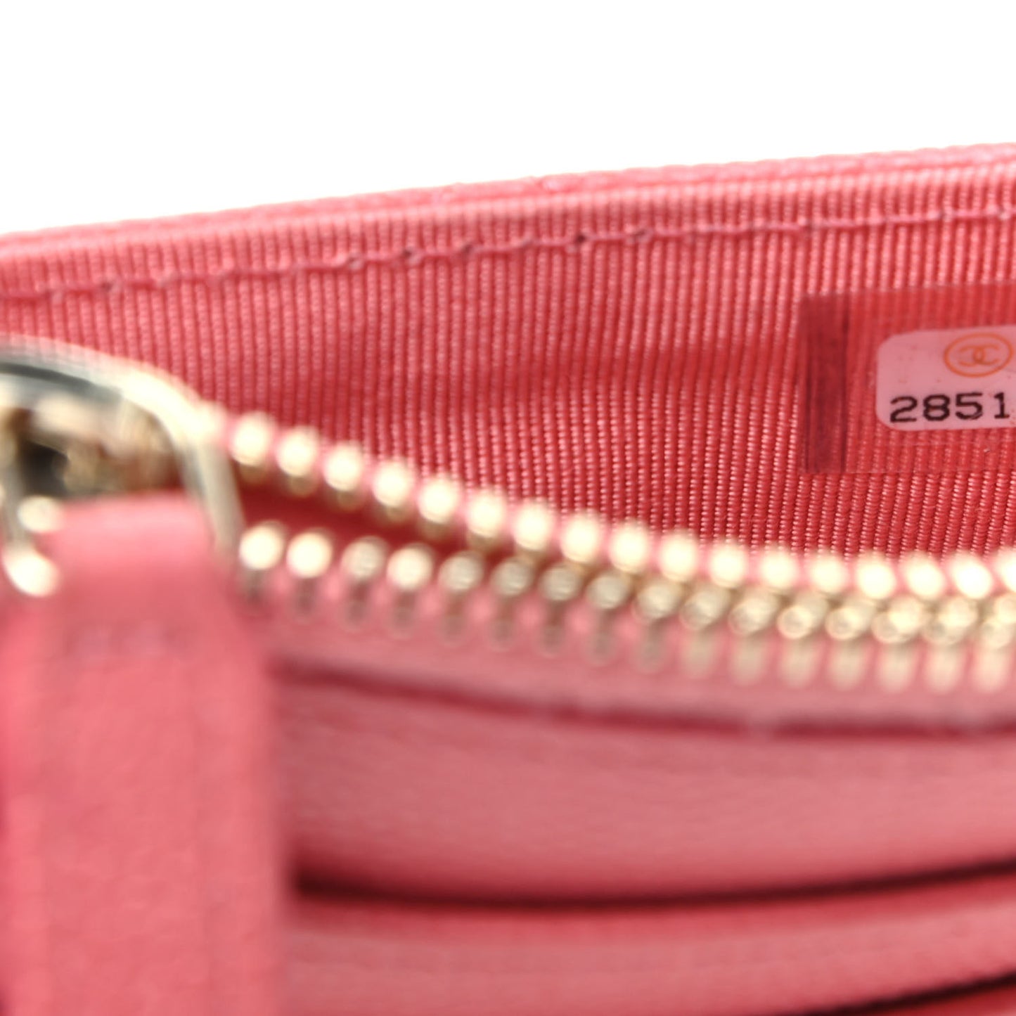 Caviar Quilted CC Zip Card Holder Pink