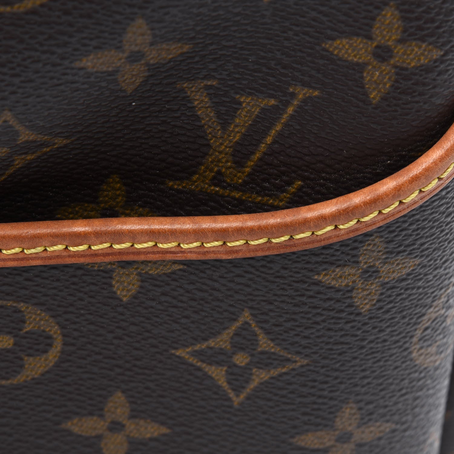 Louis Vuitton Monogram Deauville 16 of 29