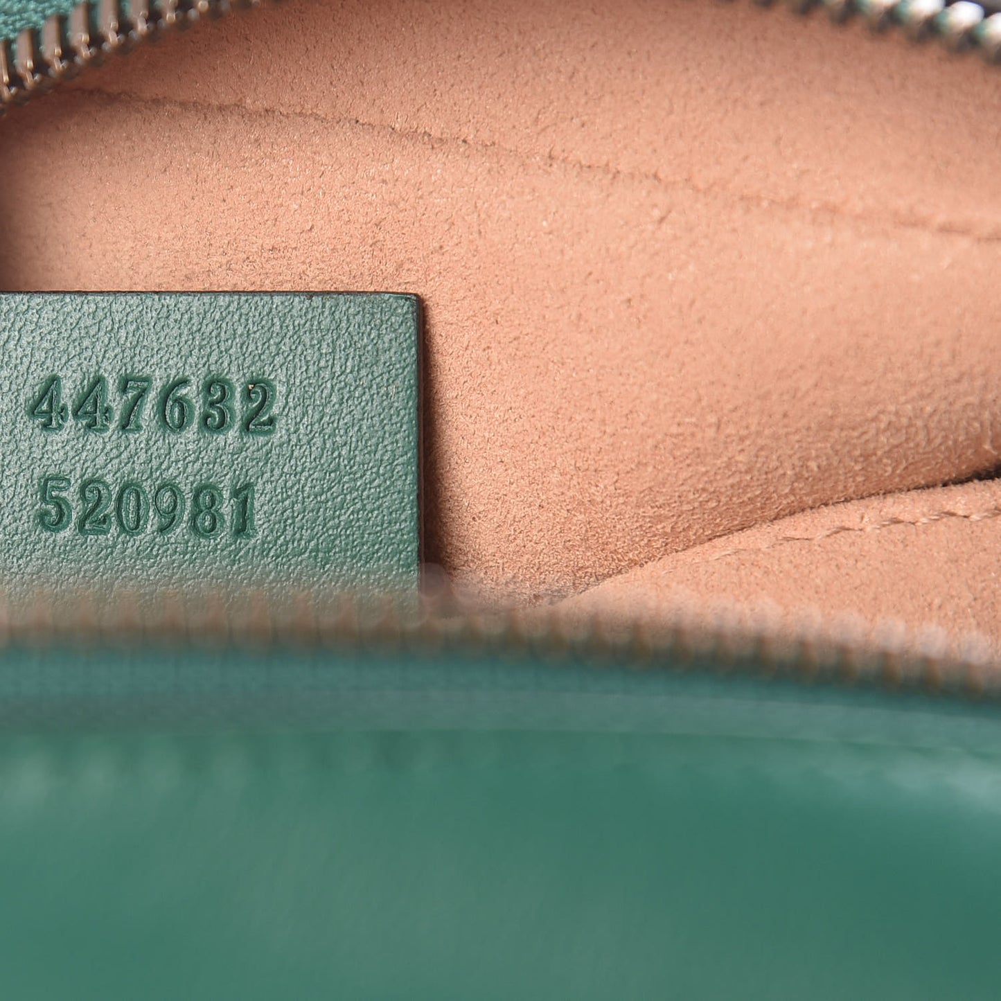 Calfskin Matelasse Small GG Marmont Chain Shoulder Bag Emerald Green