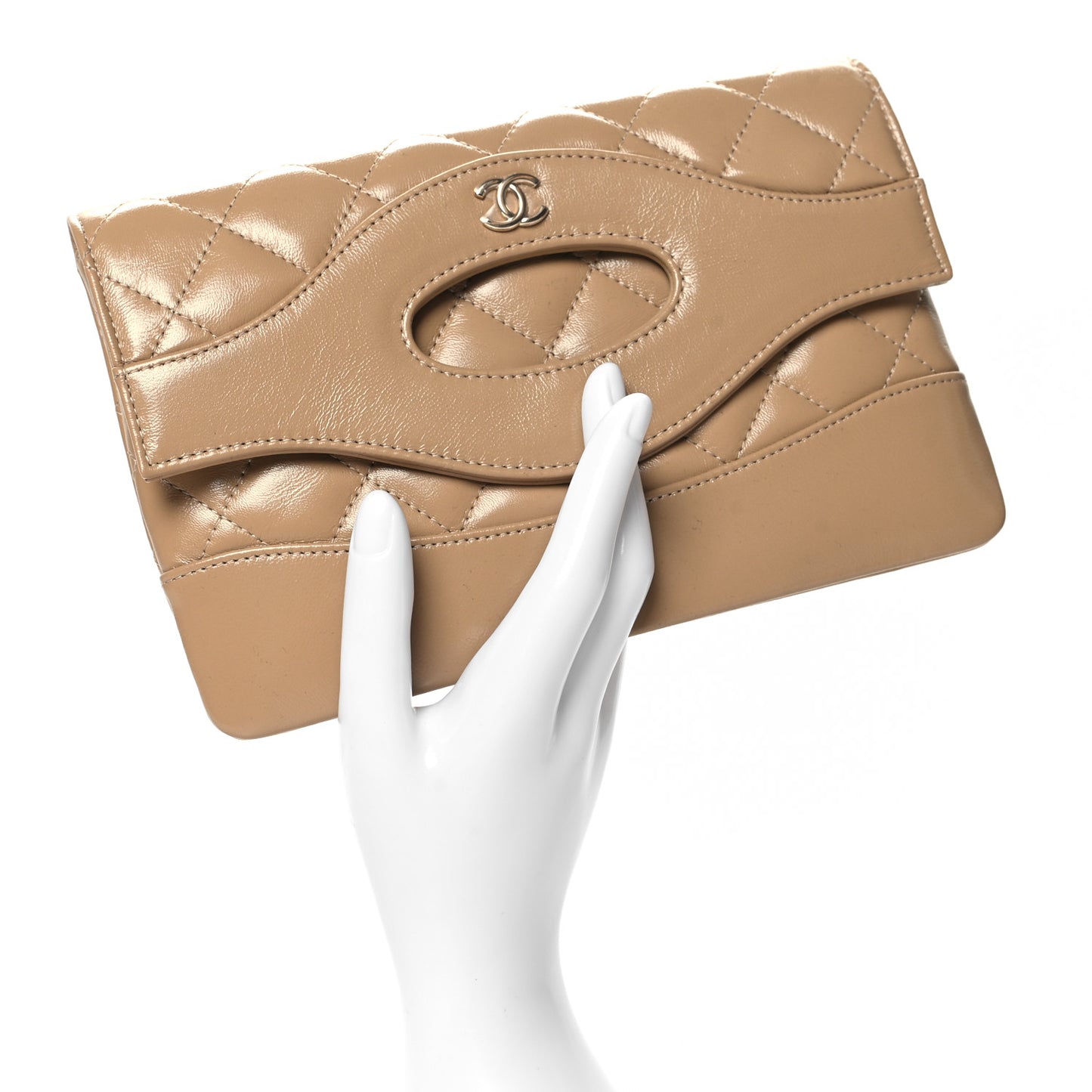 Shiny Lambskin Quilted 31 Clutch Beige