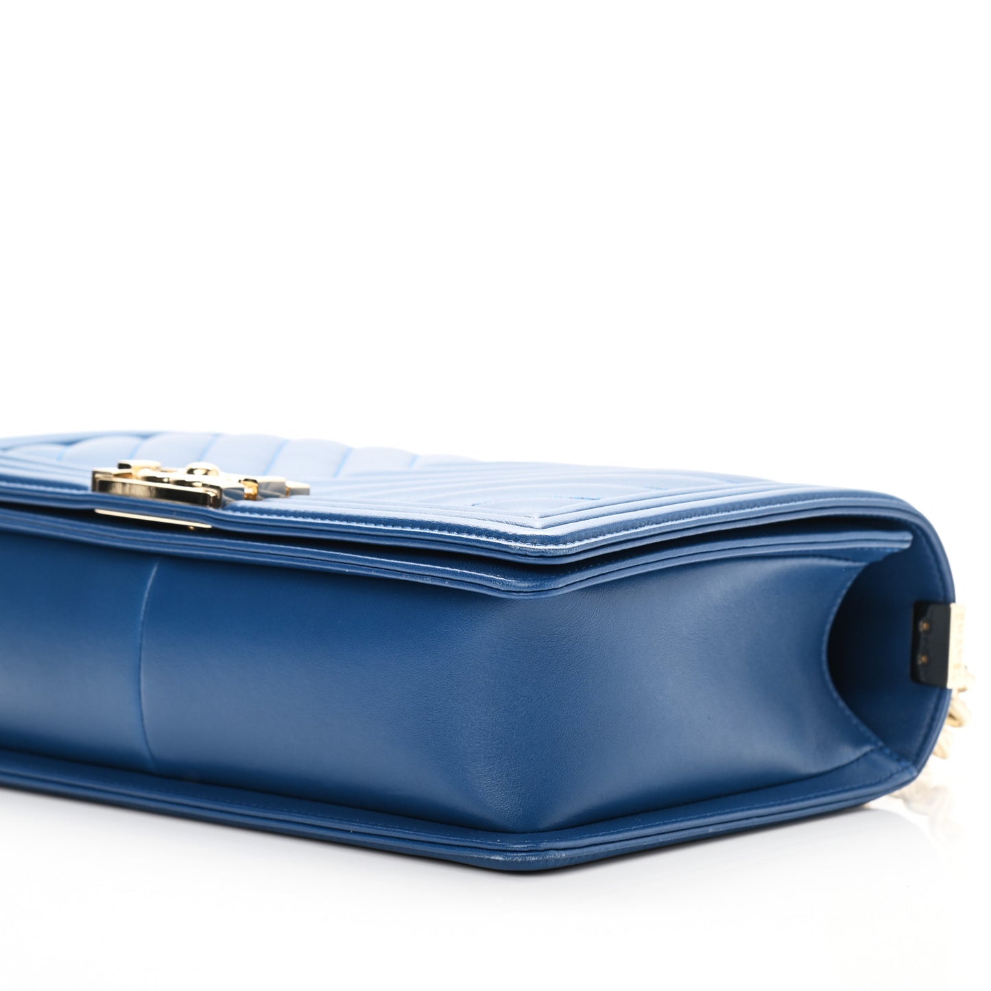 Lambskin Chevron Quilted New Medium Boy Flap Blue