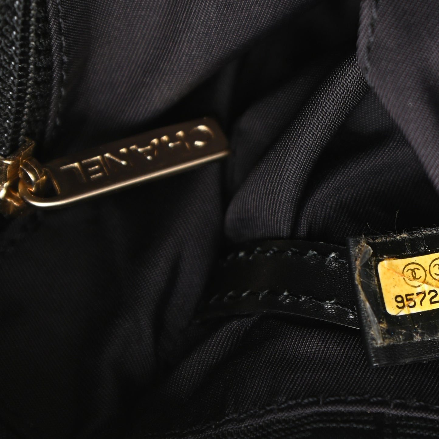 Nylon Medium Travel Tote Black