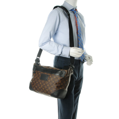 Louis Vuitton Monogram Messenger Voyage Waterproof 2 of 7