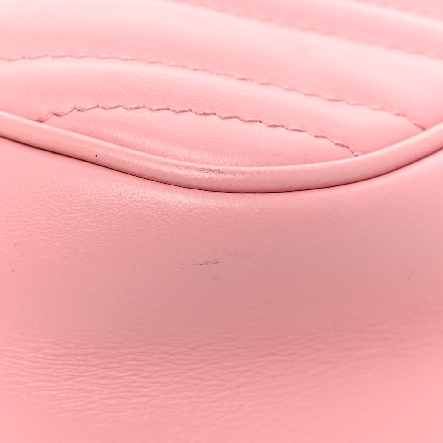 Calfskin Matelasse Small GG Marmont Chain Shoulder Bag Wild Rose
