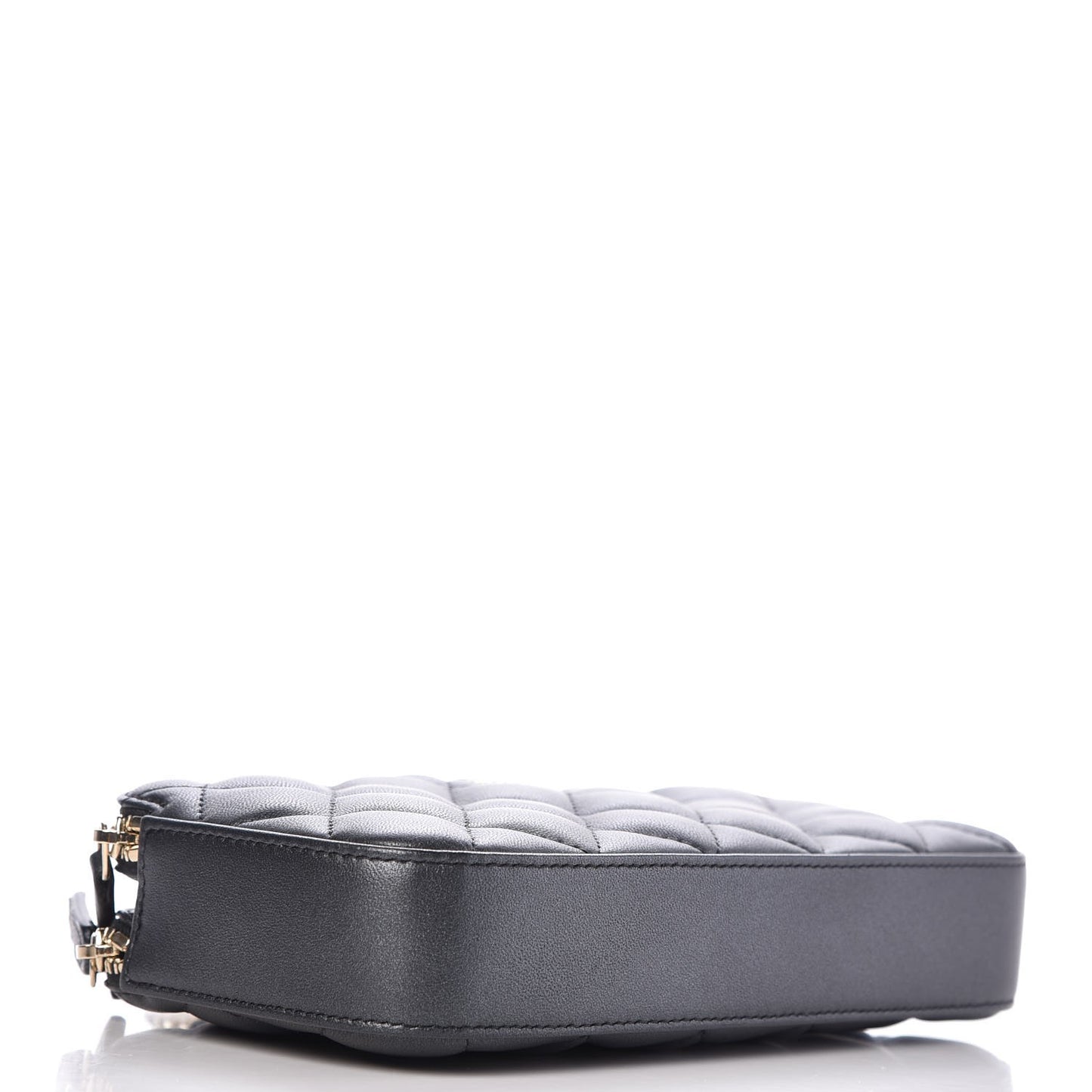 Iridescent Lambskin Quilted Pearl Clutch With Chain Black