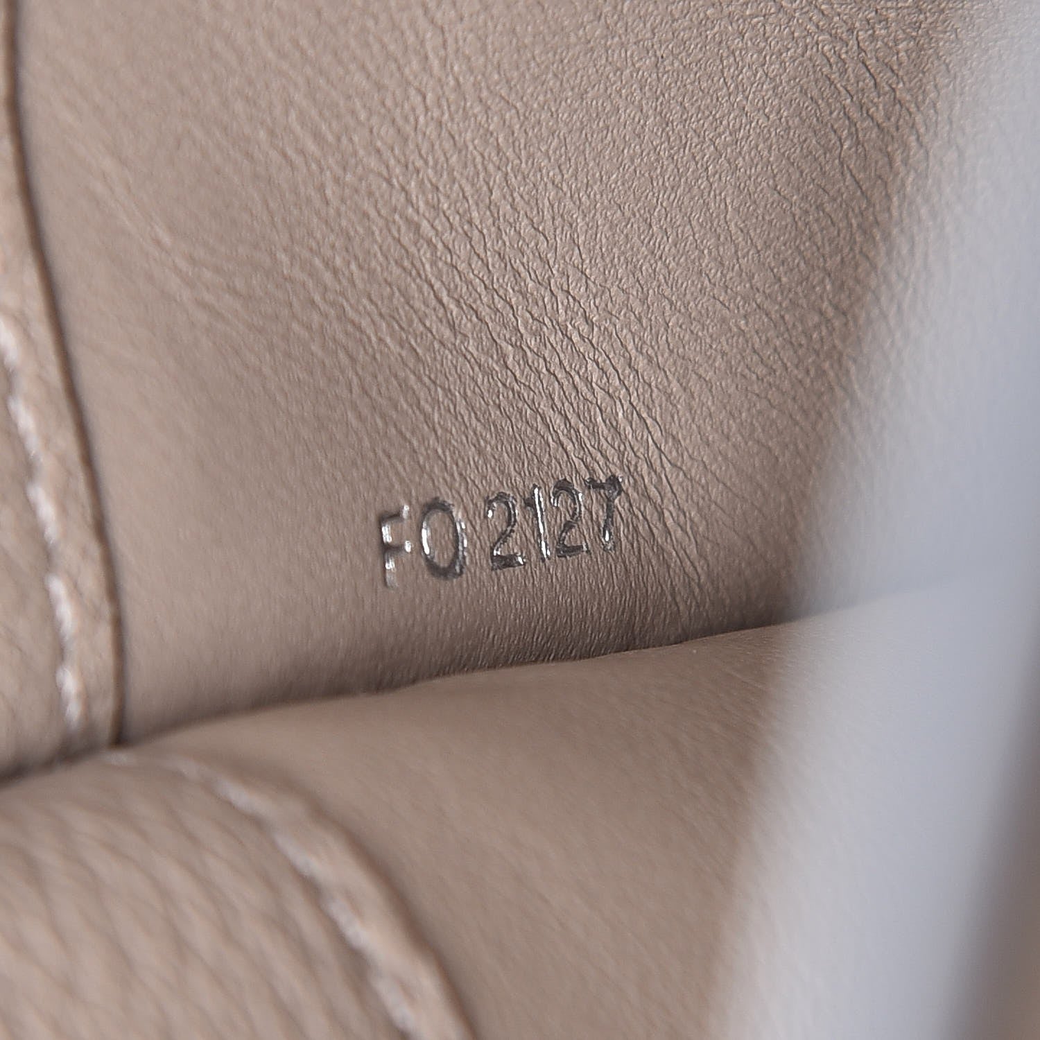 Louis Vuitton Taurillon City Steamer MM Galet 9 of 9