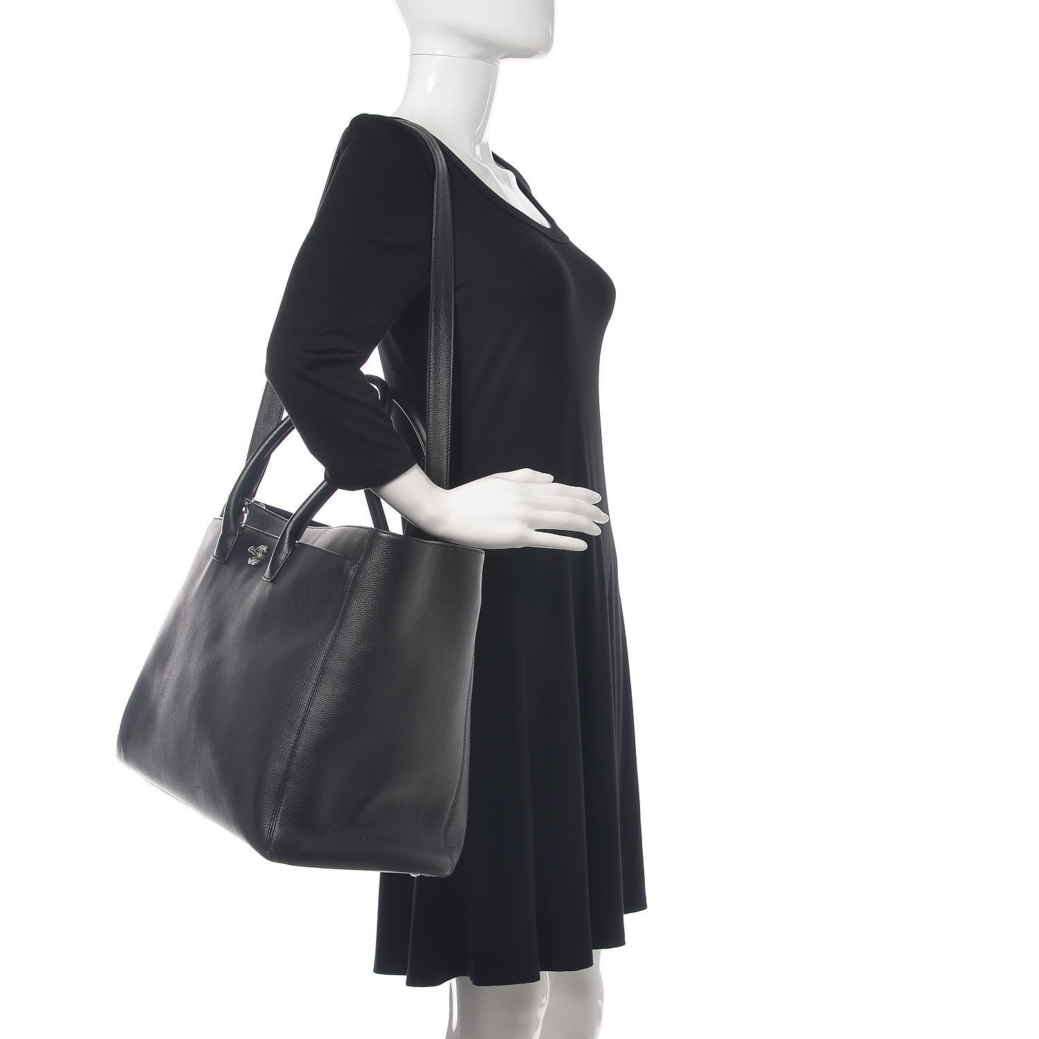 Chanel Calfskin XXL Cerf Tote Black 2 of 11