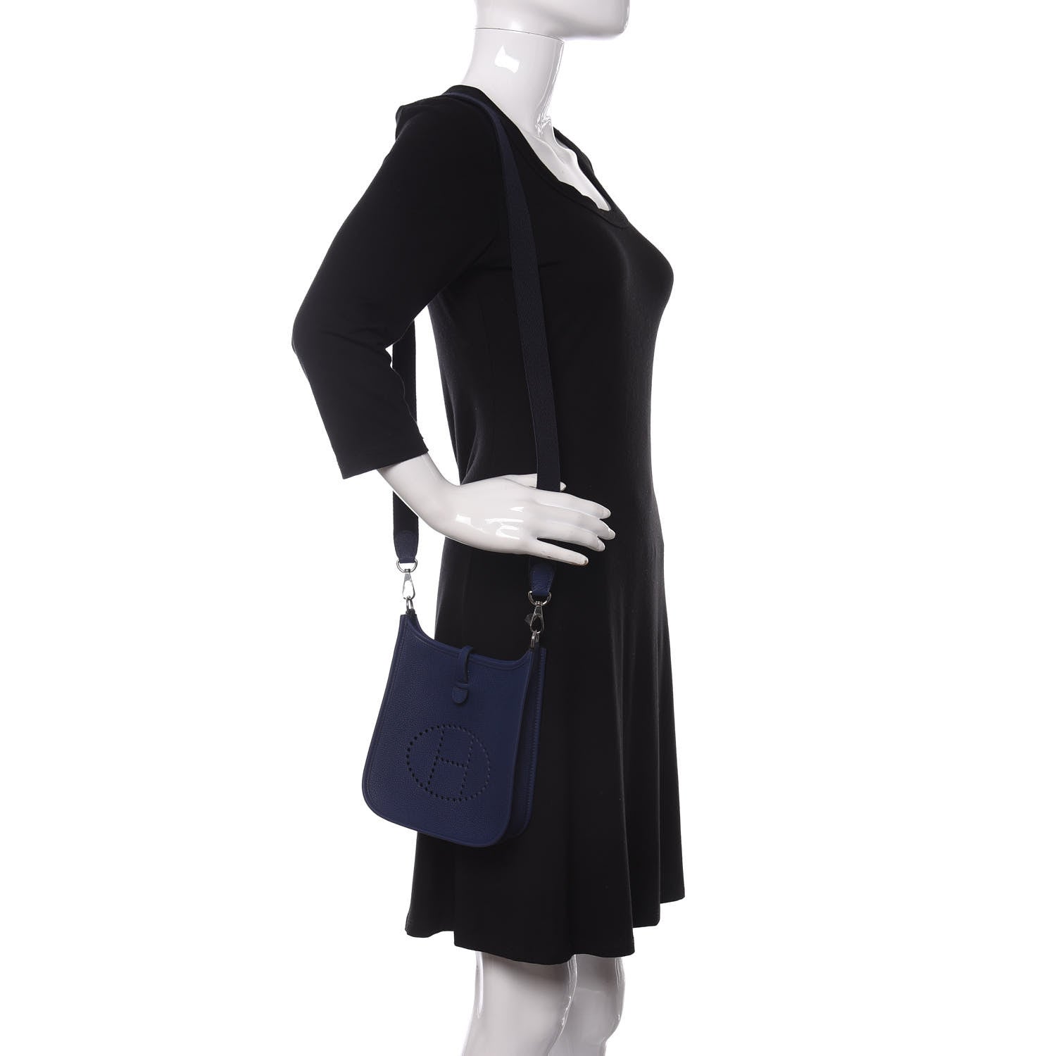 Hermes Taurillon Maurice Amazone Evelyne TPM Bleu Saphir Blue Indigo 2 of 11