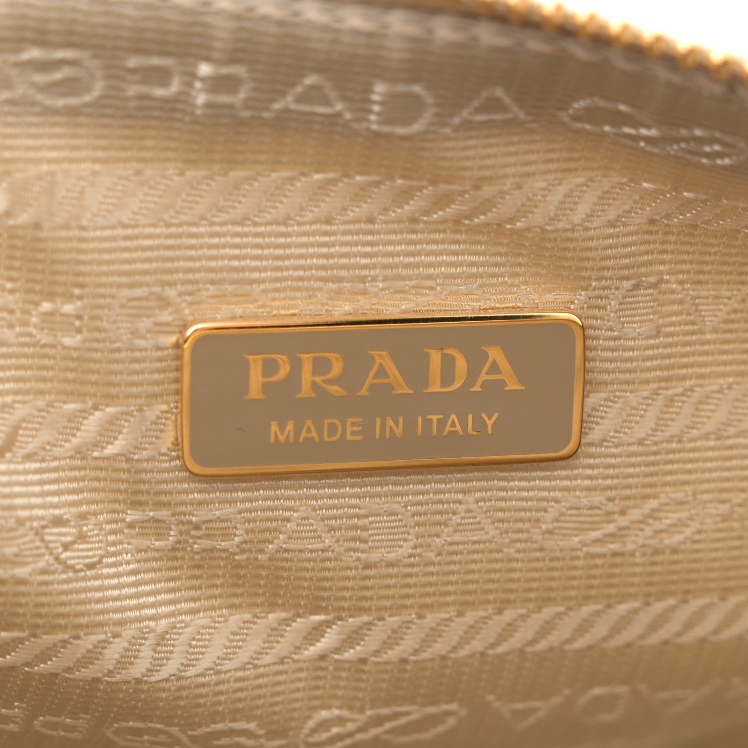 Prada Re-Nylon Spazzolato Re-Edition 2002 Shoulder Bag Deserto 6 of 11