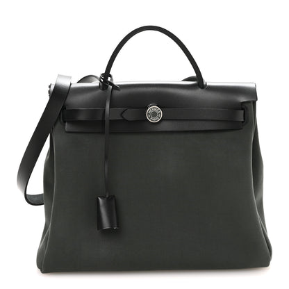 Hermes Toile Militaire Vache Hunter Laque Herbag Zip Retourne PM 31 Vert Mangrove Black 1 of 12