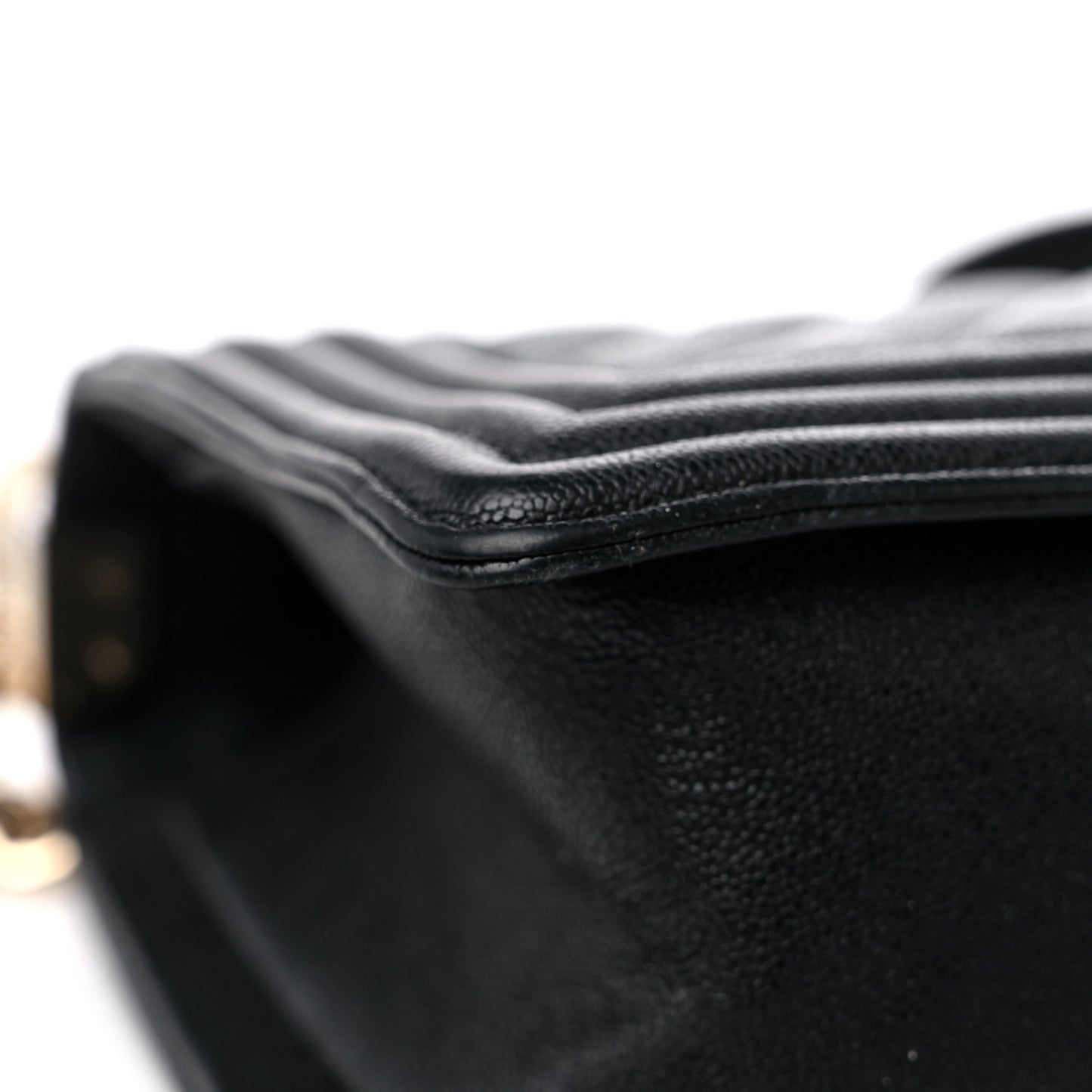 Caviar Chevron Quilted Medium Boy Flap Black