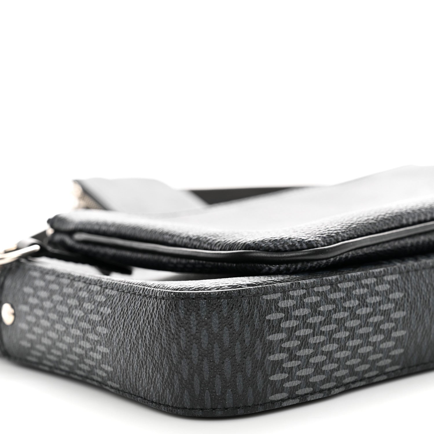 Louis Vuitton Damier Graphite 3D Trio Messenger 10 of 11