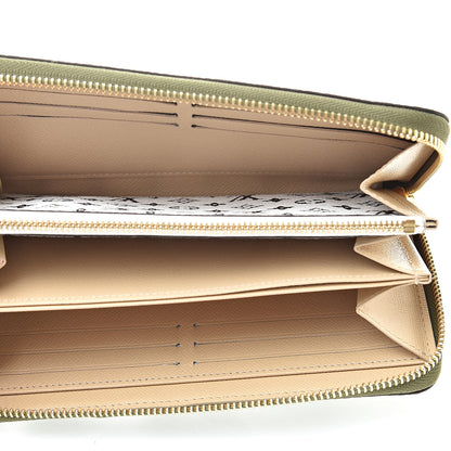 Louis Vuitton Monogram Giant Zippy Wallet Kaki White 5 of 7