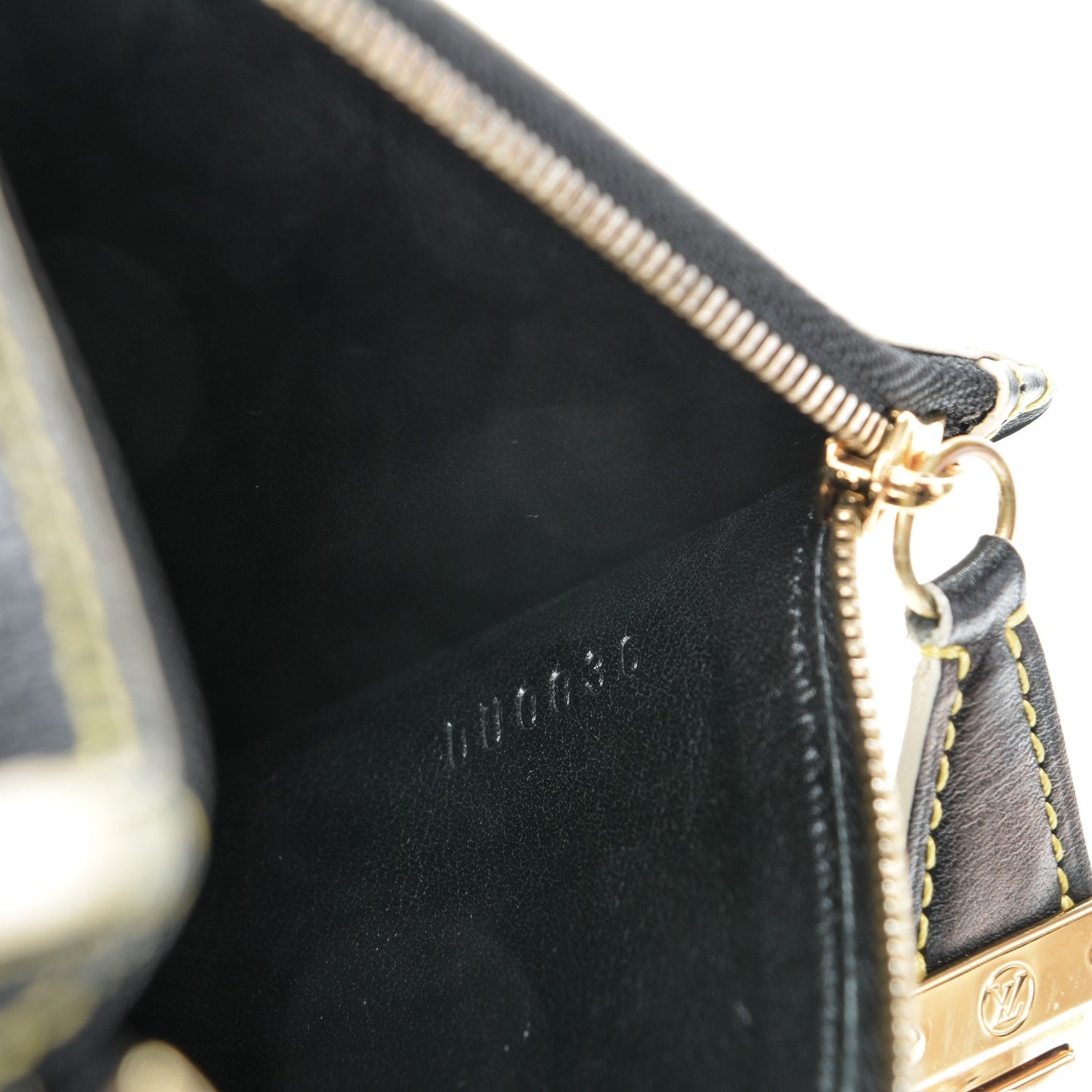 Suhali Pochette Black
