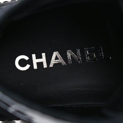 Chanel Fabric Suede Kidskin Grosgrain Lace Up Cap Toe Sneakers 38.5 Black White 8 of 9