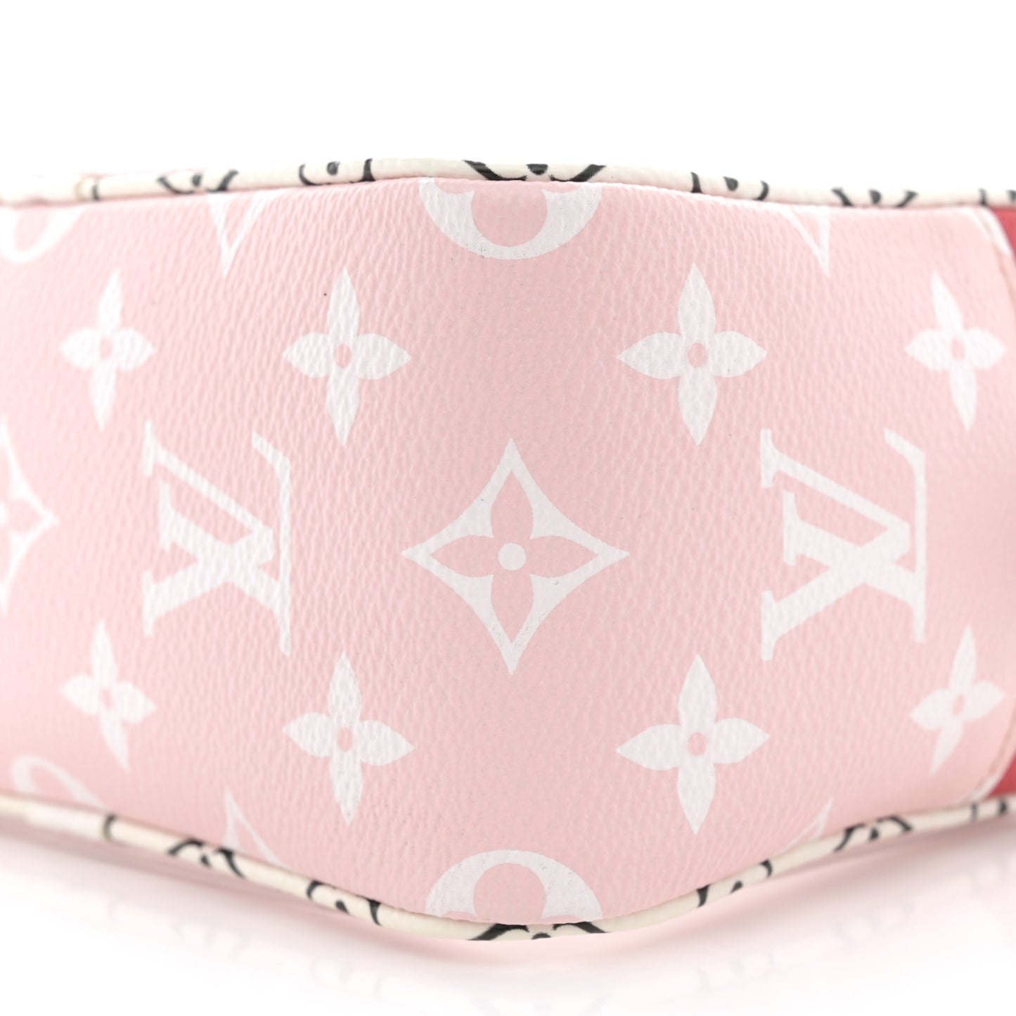 Monogram Giant Beach Pouch Rouge