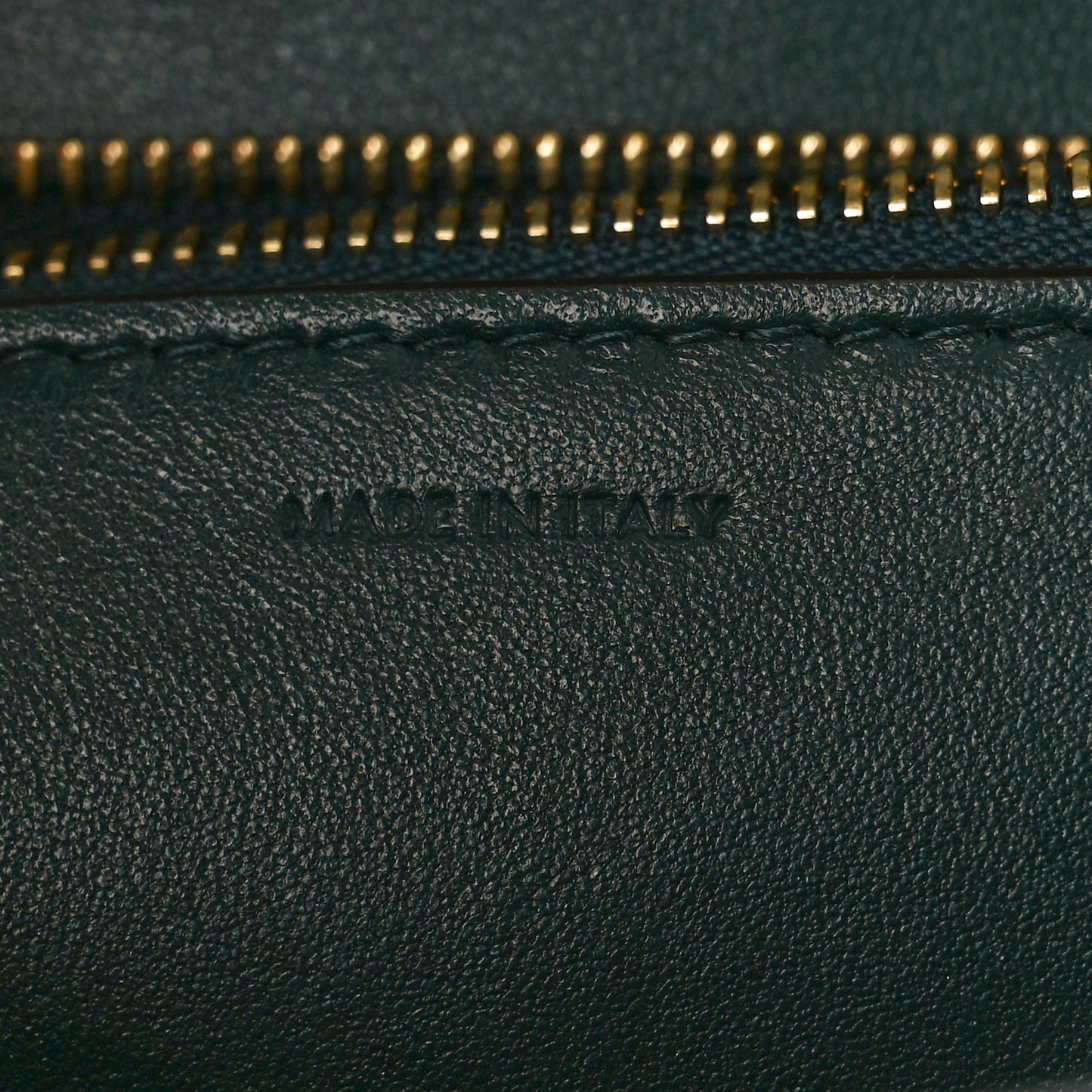 Box Calfskin Classic Box Medium Flap Bag Amazone