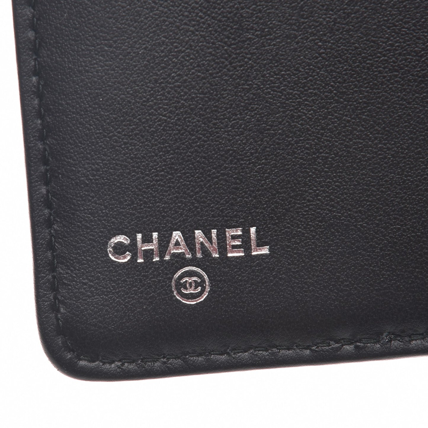 Aged Calfskin Quilted Gabrielle Yen Wallet Beige Black
