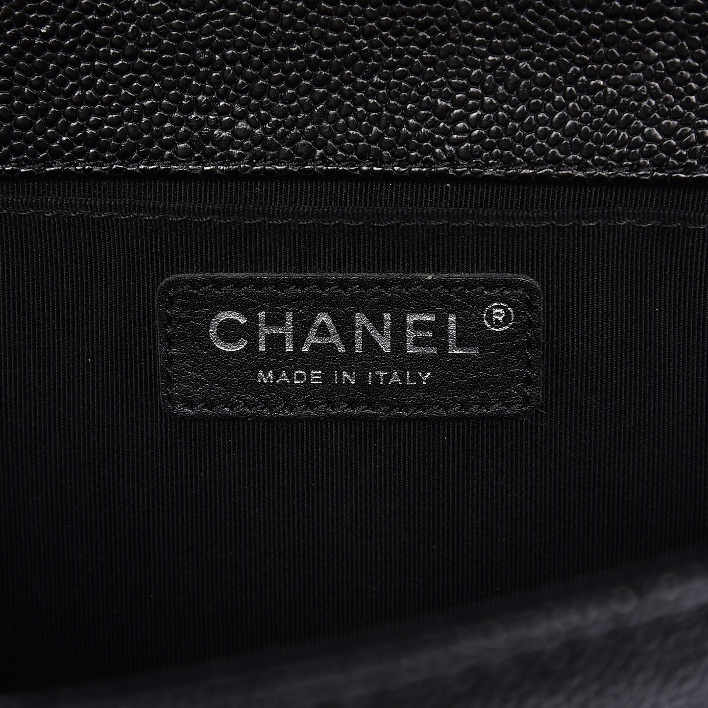 Caviar Quilted Medium Boy Flap Black