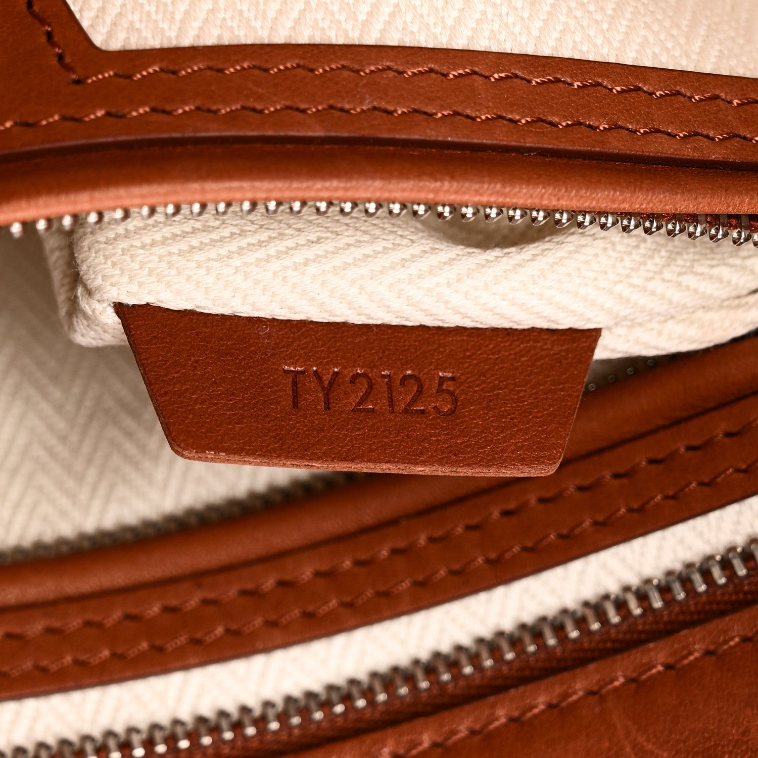 The Row Polished Saddle Calfskin Marlo 12 Tote Bag Acero 7 of 10