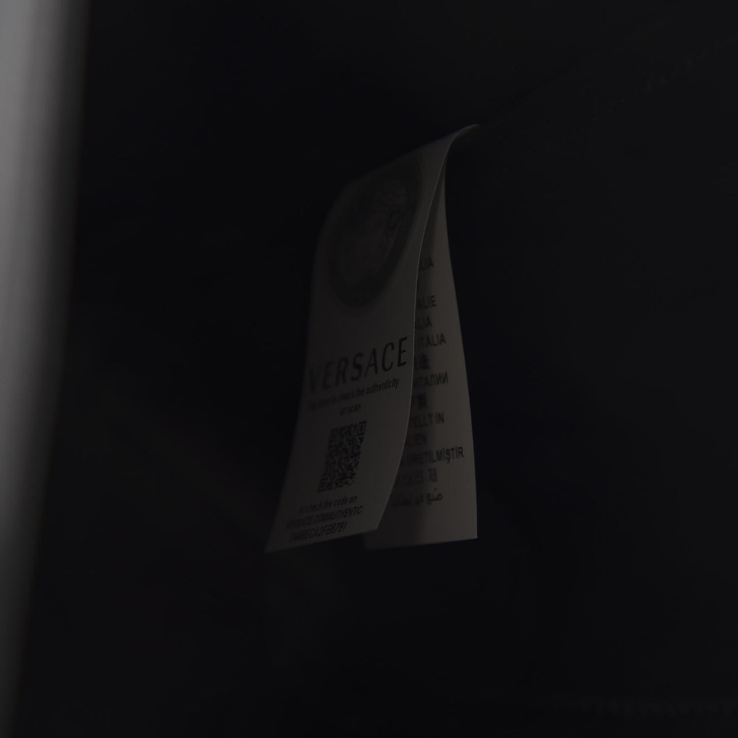 Vitello Virtus Tote Black