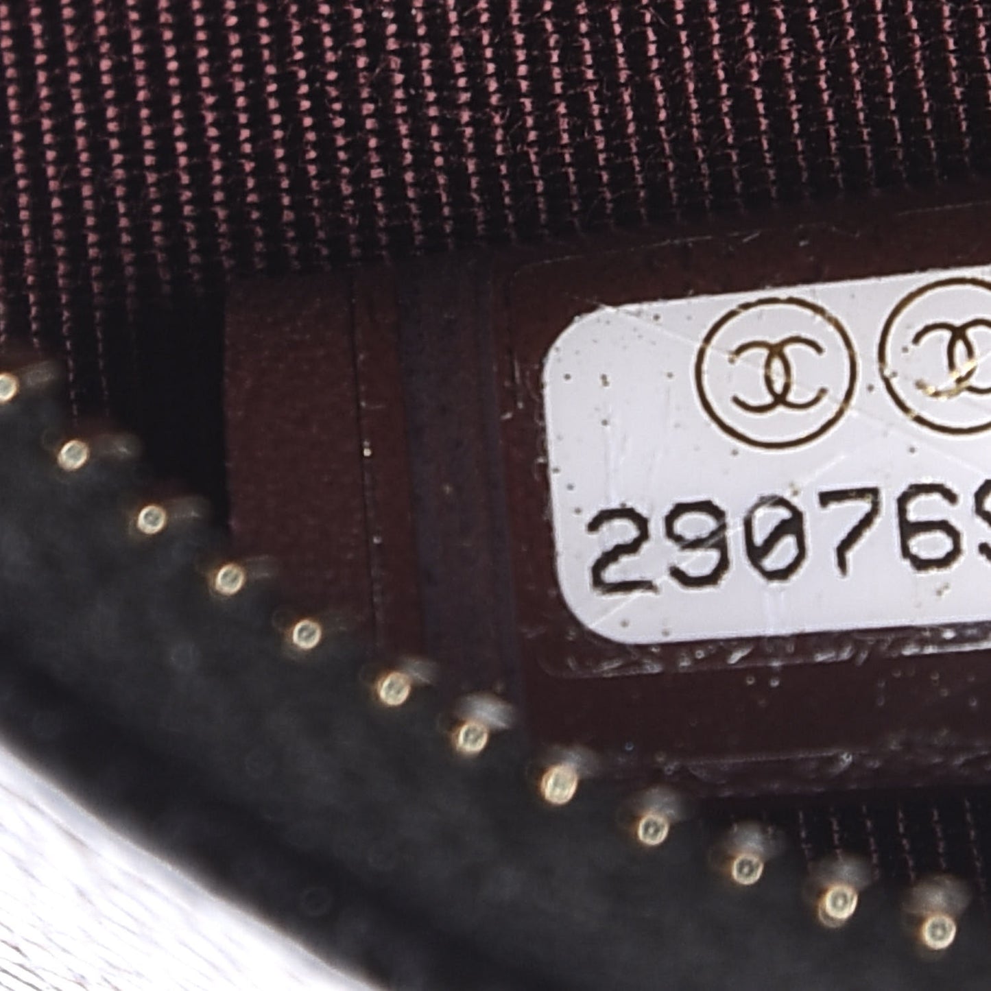 Caviar Quilted Round Clutch With Chain Black