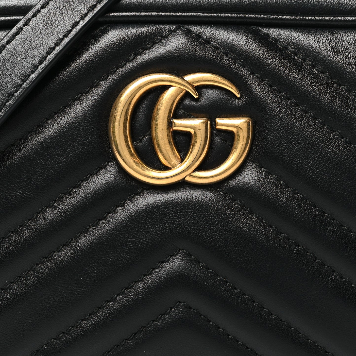 Calfskin Matelasse Mini GG Marmont Chain Shoulder Bag Black