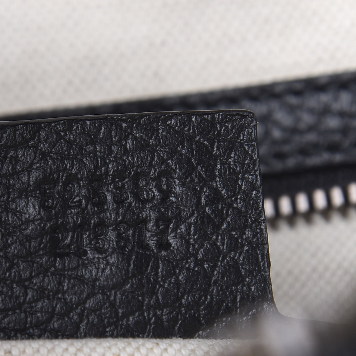 Gucci Pebbled Calfskin Logo Messenger Bag Black 9 of 9