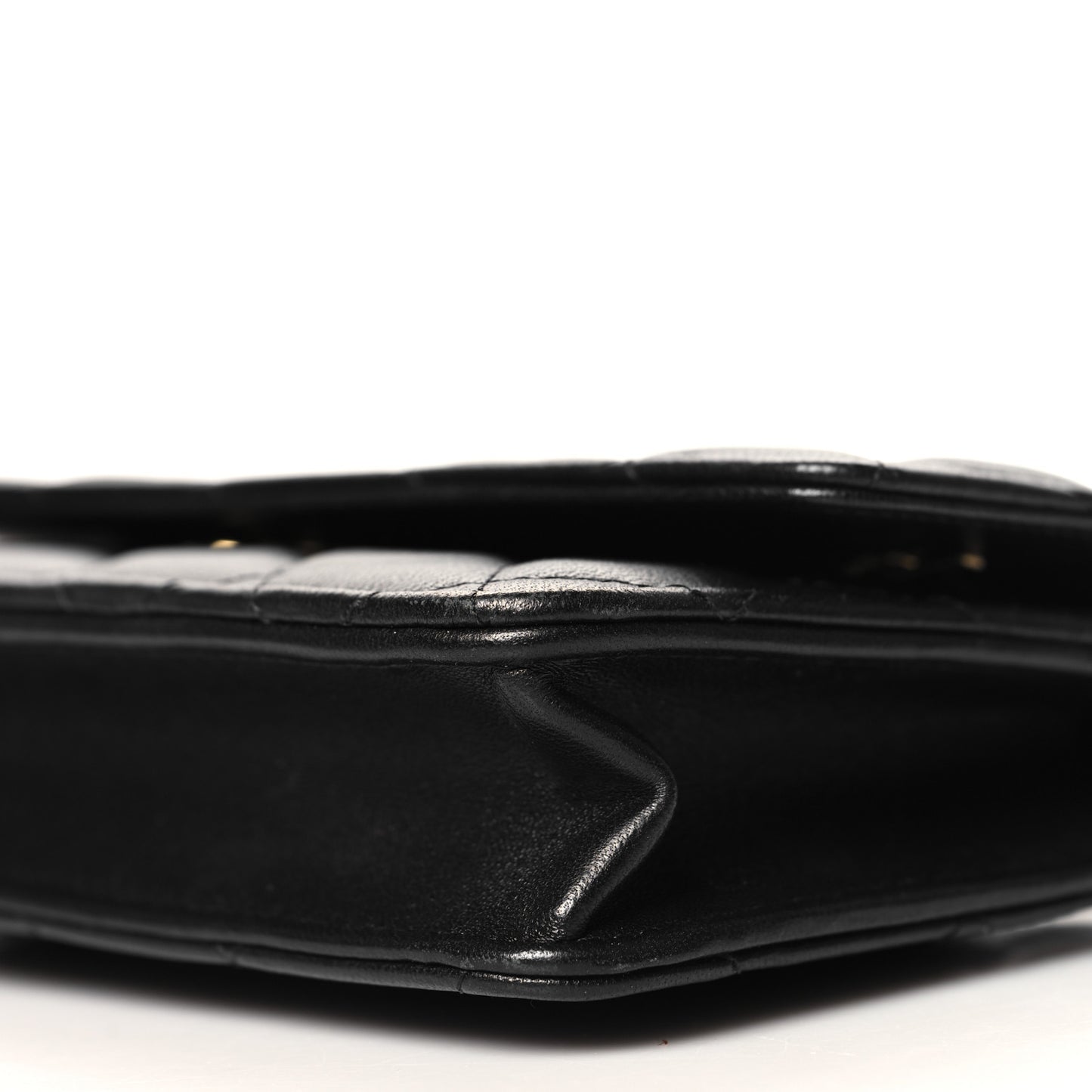 Lambskin Quilted Wallet On Chain WOC Black