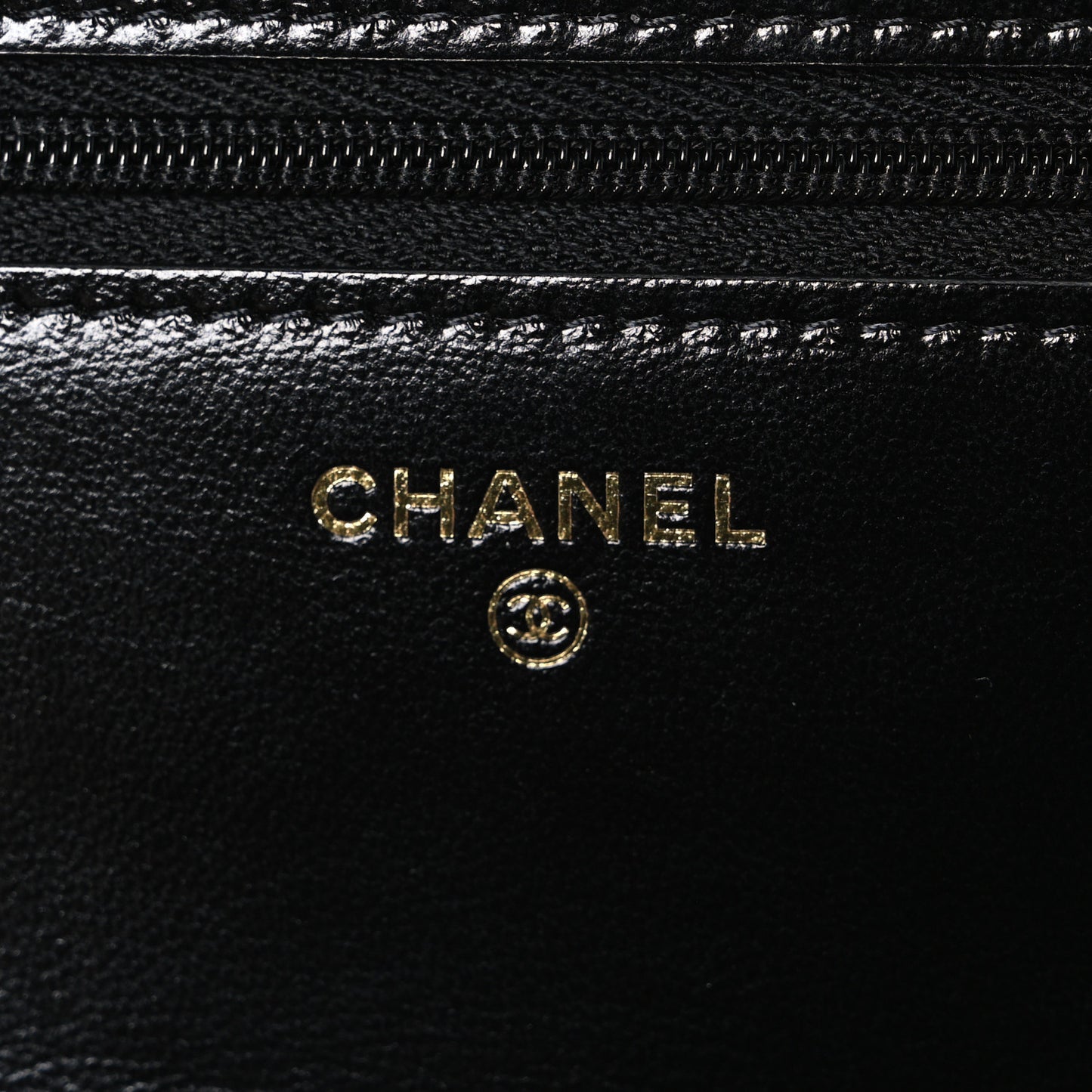 Shiny Lambskin Quilted CC Bow Wallet on Chain WOC Black