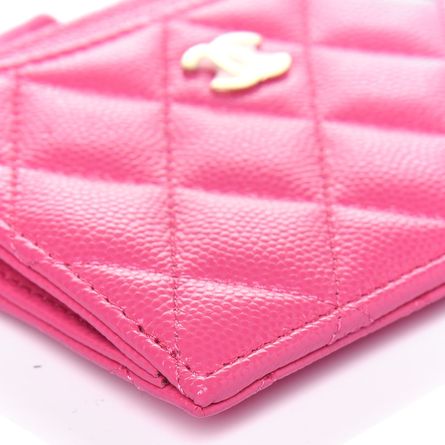 Caviar Quilted CC Zip Card Holder Pink