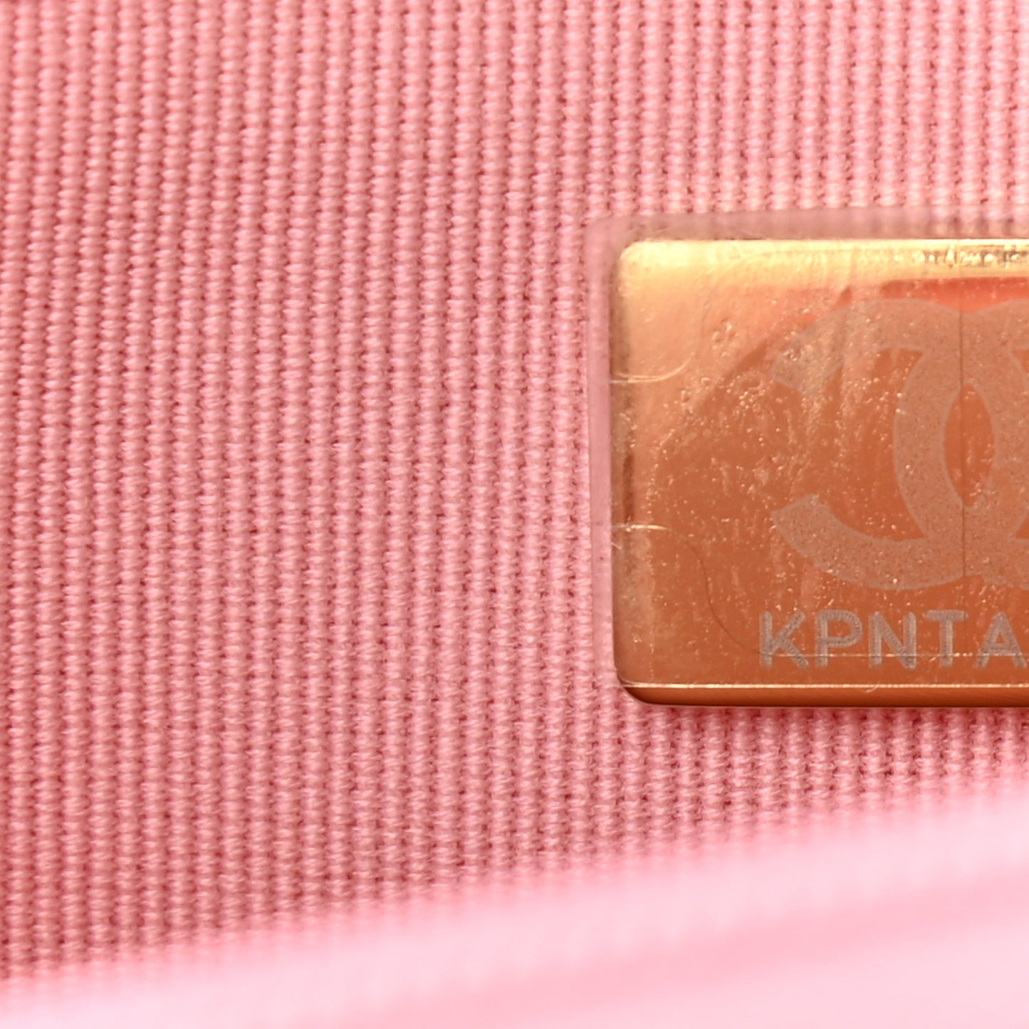 Caviar Quilted Wallet on Chain WOC Light Pink