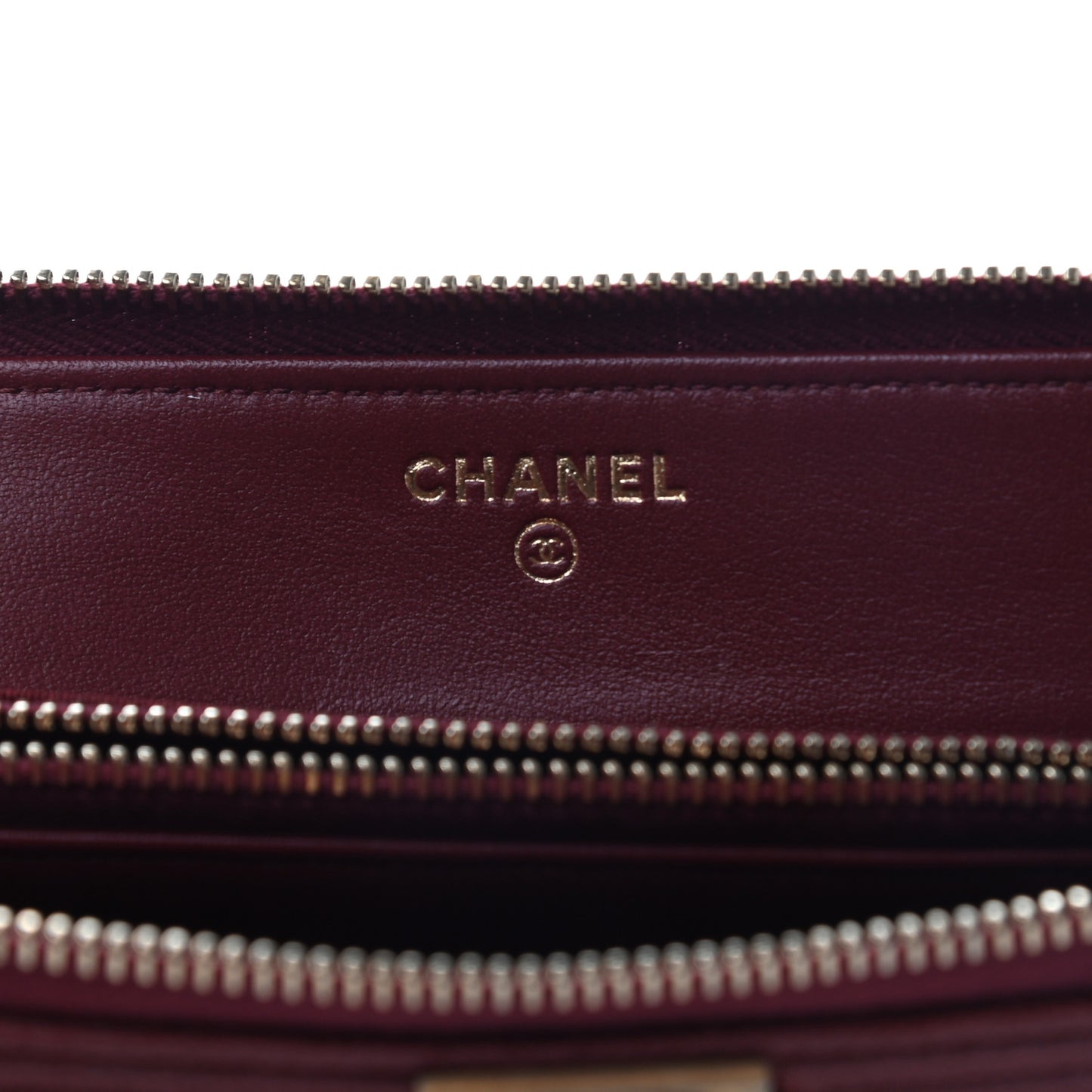 Caviar Quilted Small Zipped Boy Pouch Burgundy