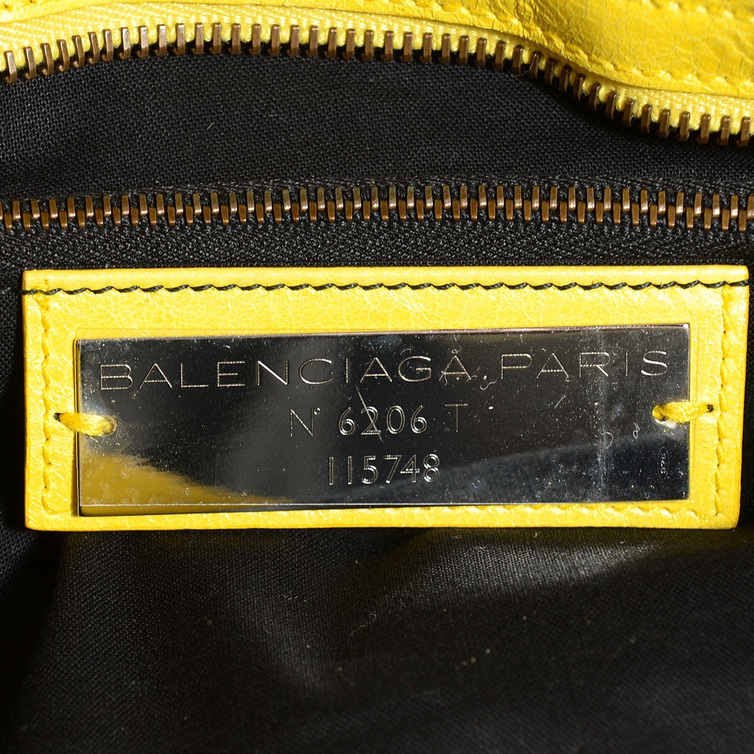 Balenciaga Agneau Classic Hardware City Bouton D Or 7 of 13
