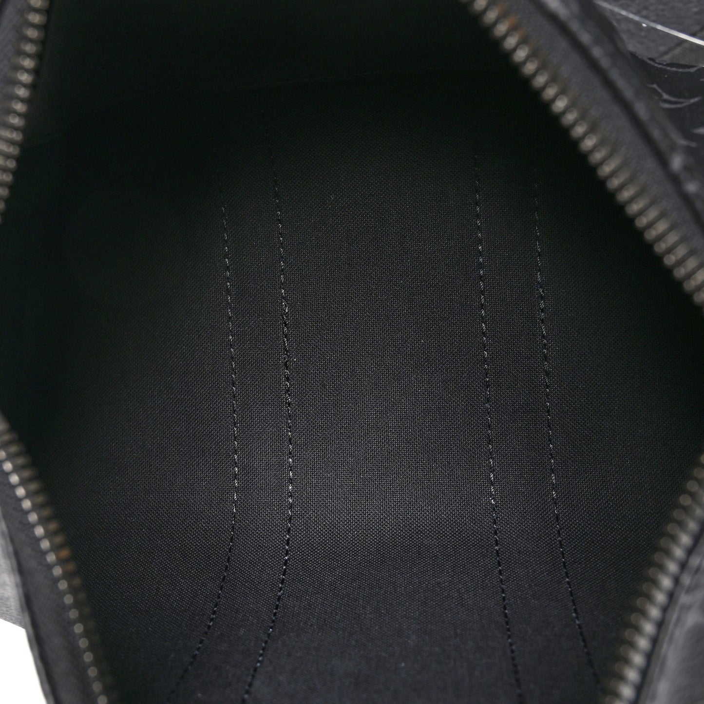 Reverse Monogram Eclipse Keepall Bandouliere 25
