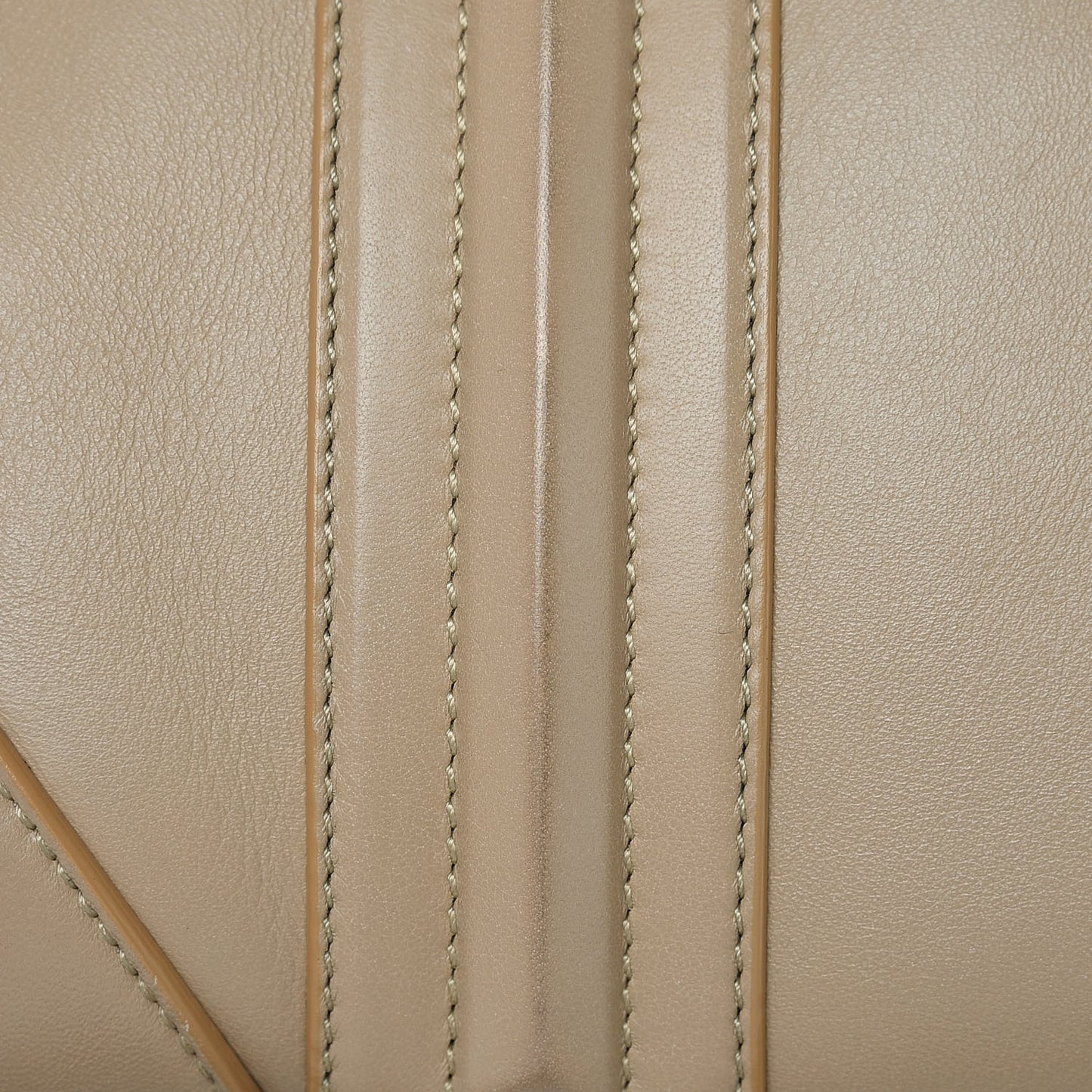 Calfskin Medium Lucrezia Beige
