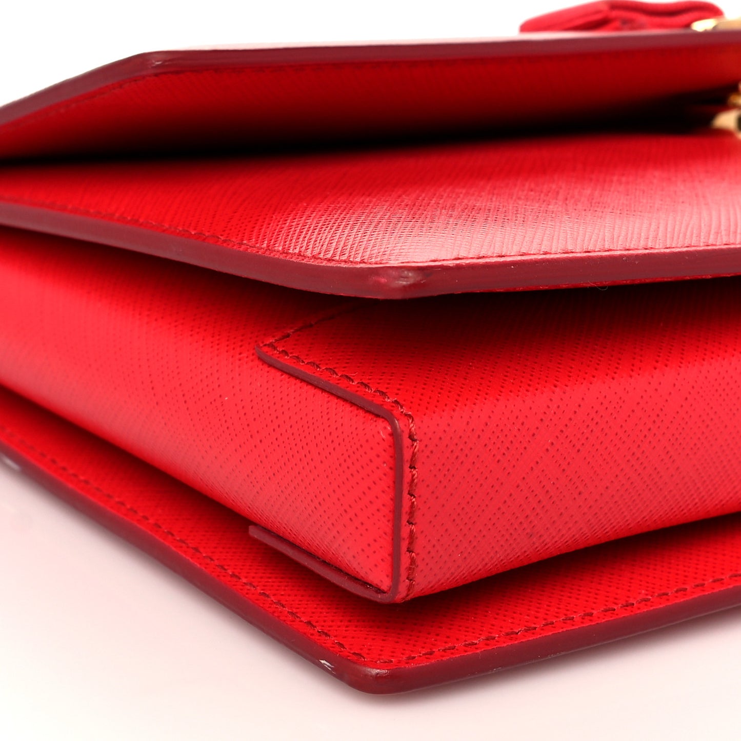 Calfskin Vara Rainbow Wallet On Chain Red