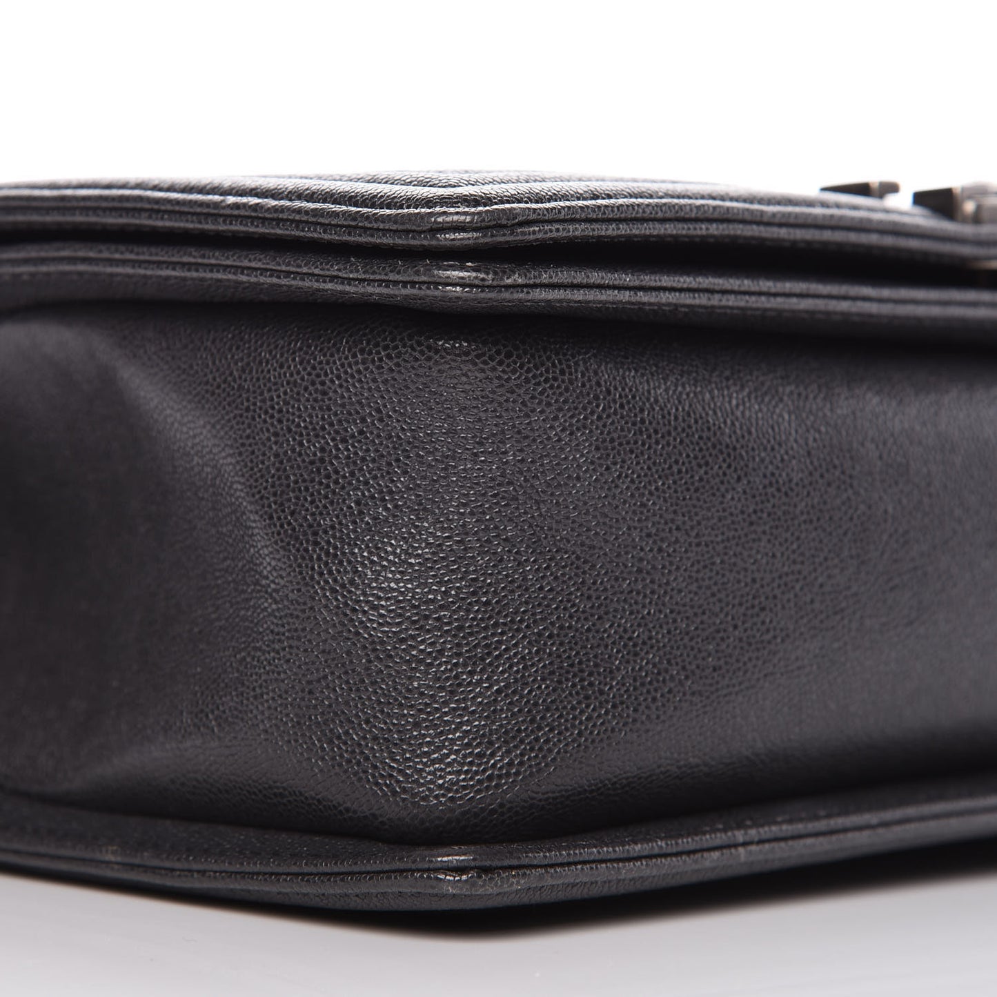 Caviar Quilted Medium Boy Flap Grey