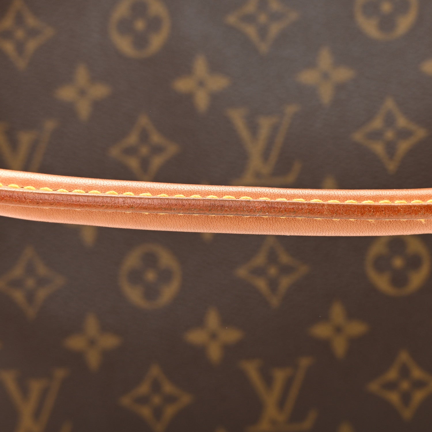 Louis Vuitton Monogram Looping MM 16 of 17
